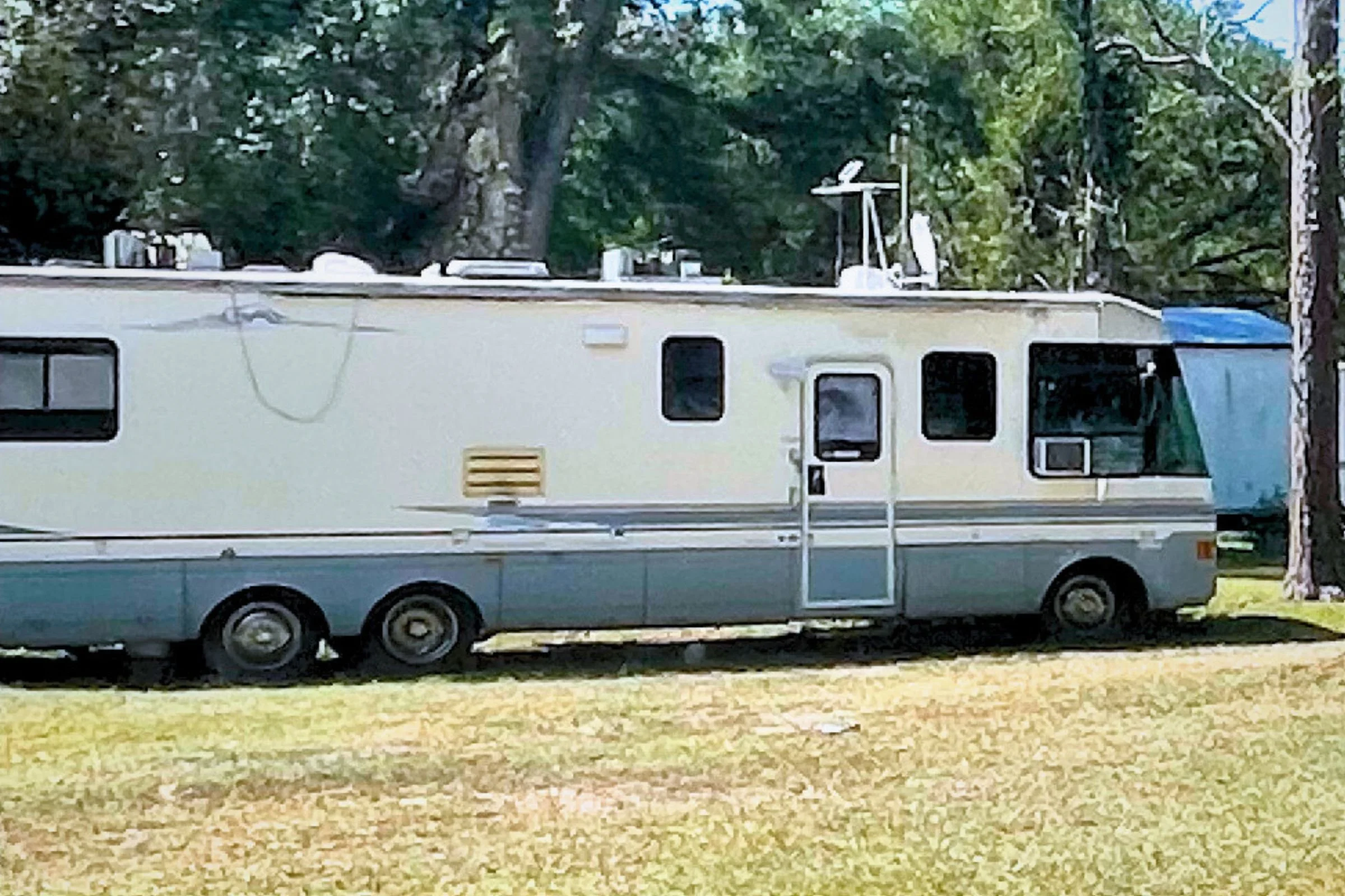 RV Park in lake Douglas Village.jpg