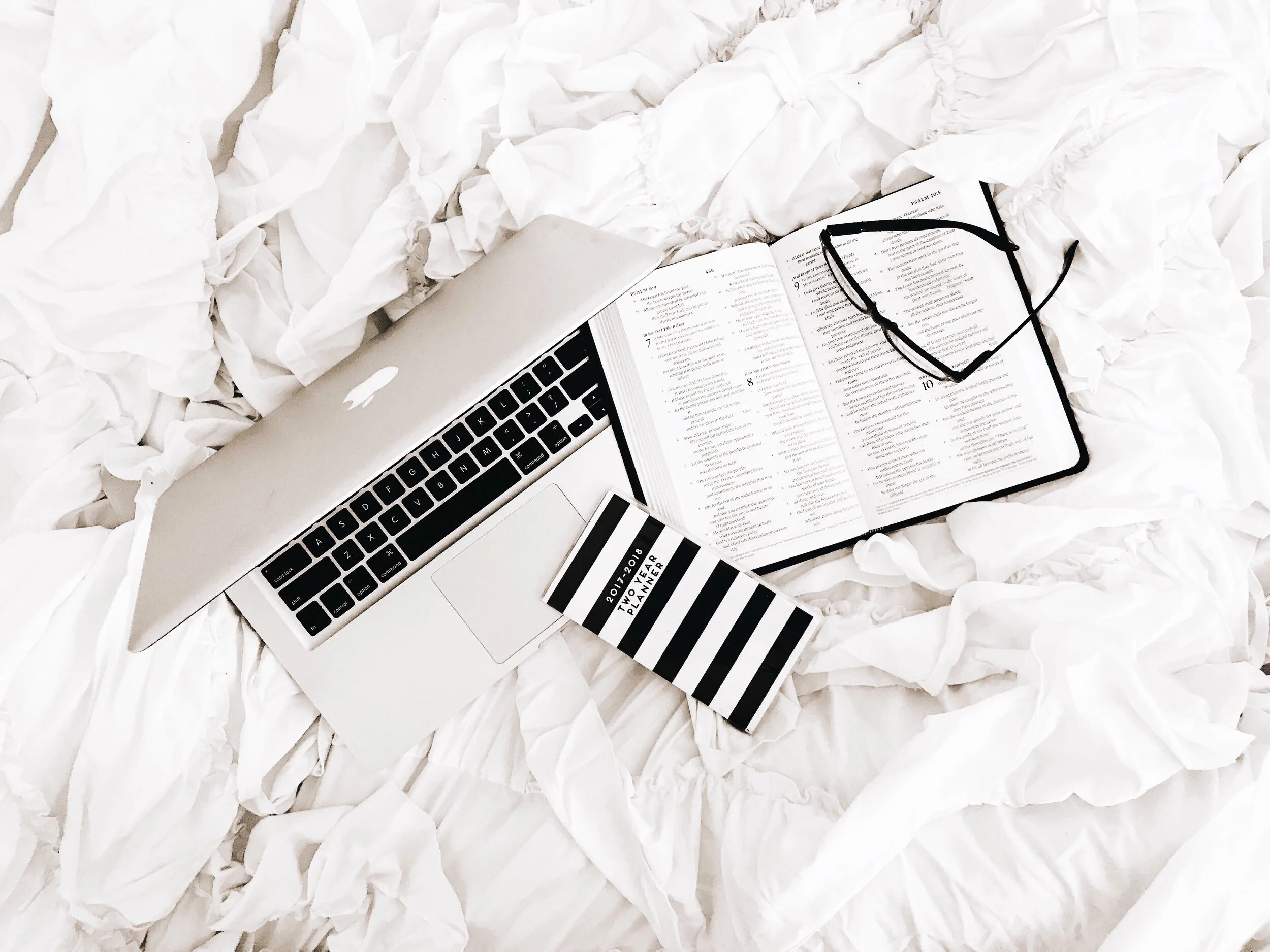 fallon-michael-wkFi7mCloVo-unsplash.jpg