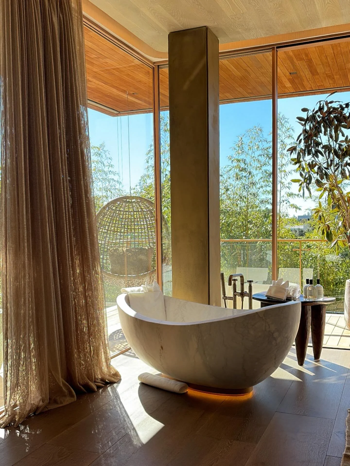 One of the many reasons I love LA 🩶