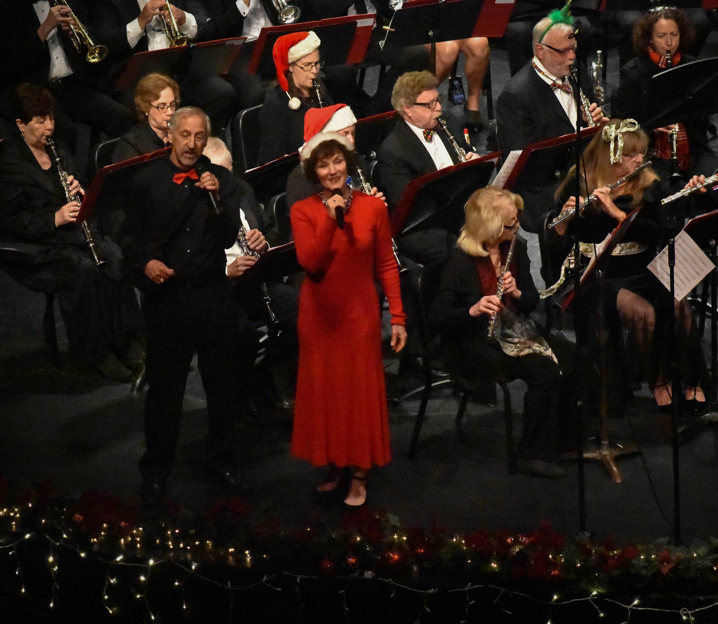 12-18-2022 LCCB Holiday Concert by Peyton Webster143-78.jpg