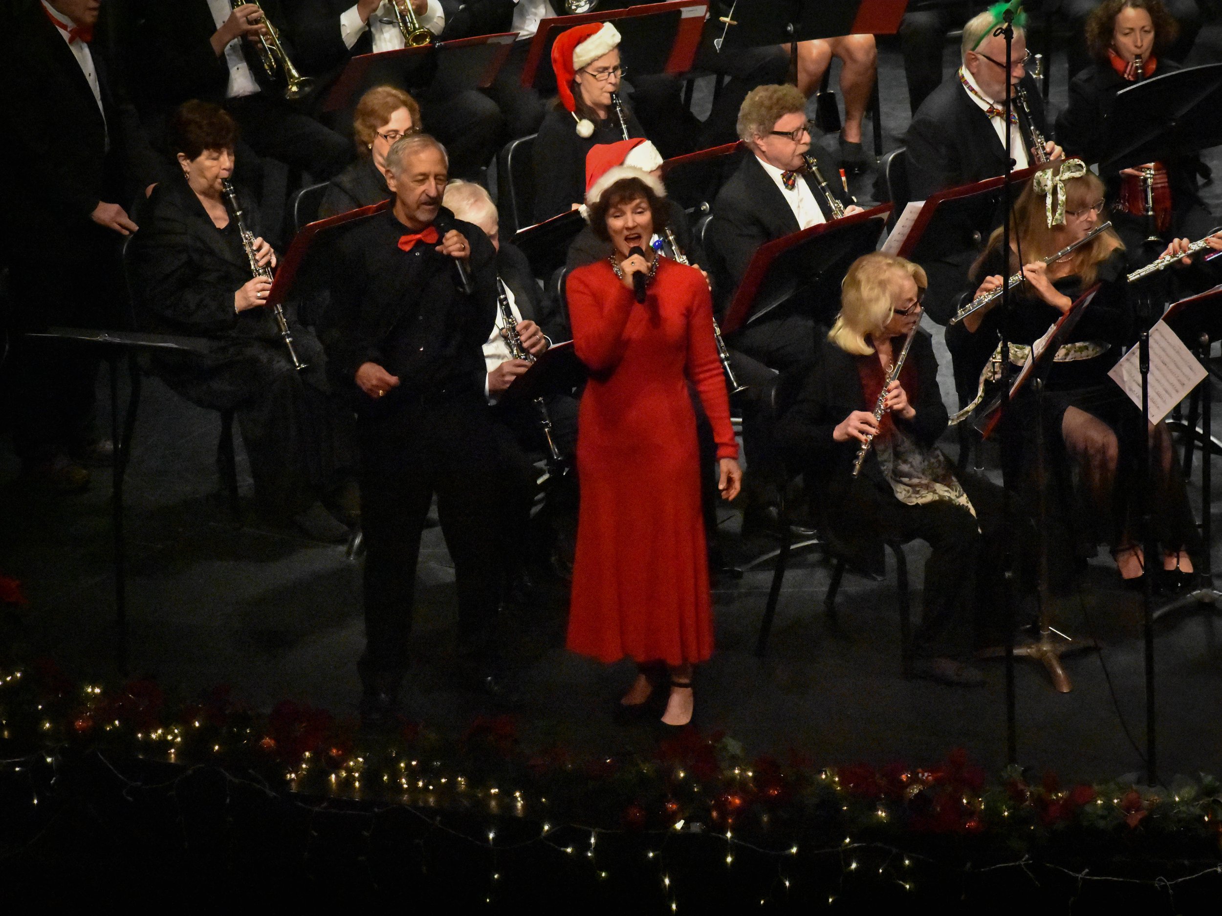 12-18-2022 LCCB Holiday Concert by Peyton Webster145-79.jpg