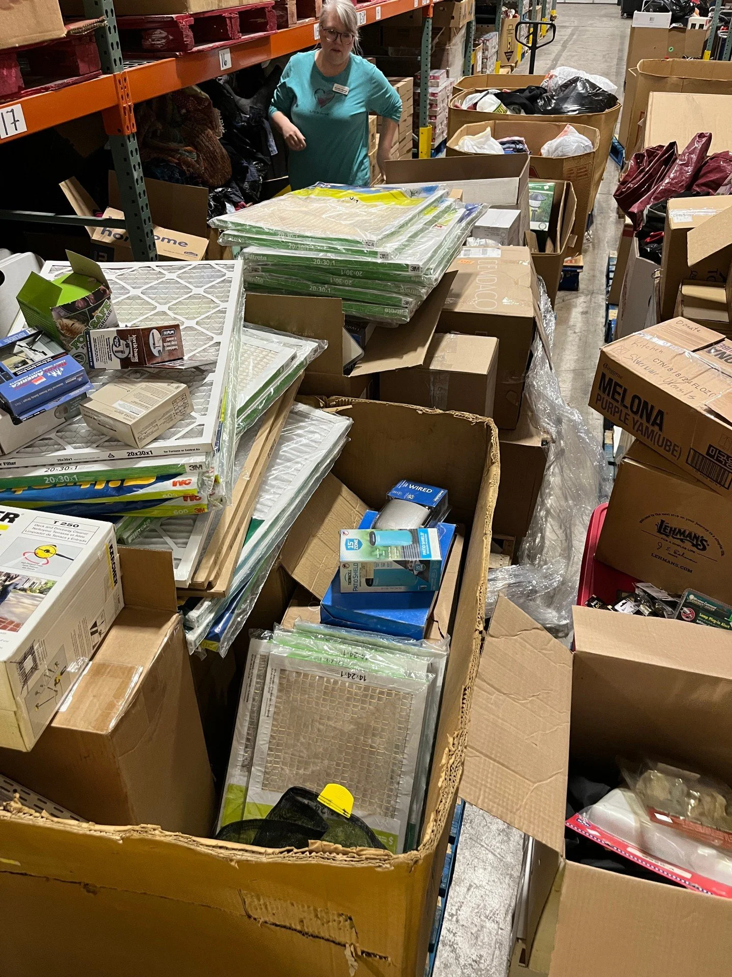 🧰 Thank you to Ace Hardware for this incredible donation of surplus items!
From light fixtures to filters, these goods will soon be available at Crossfire Thrift, where every purchase helps feed 1,500+ people weekly through our no-cost grocery. 💙