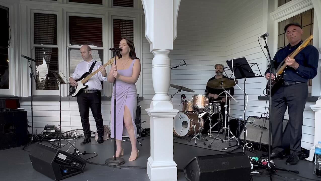 A bit of a jam! #killingmesoftly #nzmusic #singer #sing #newzealand #christchurch #otahunalodge #gig #livemusic