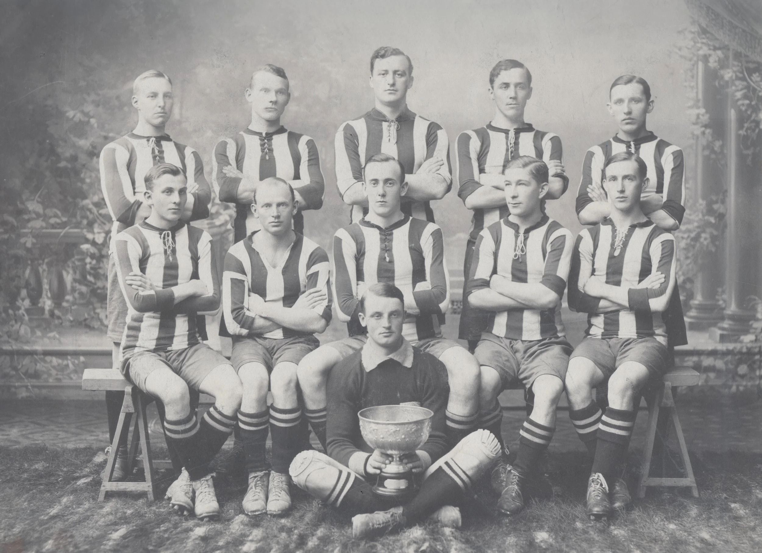 1915-DIF-Fotboll-herr,-lagbild.jpg