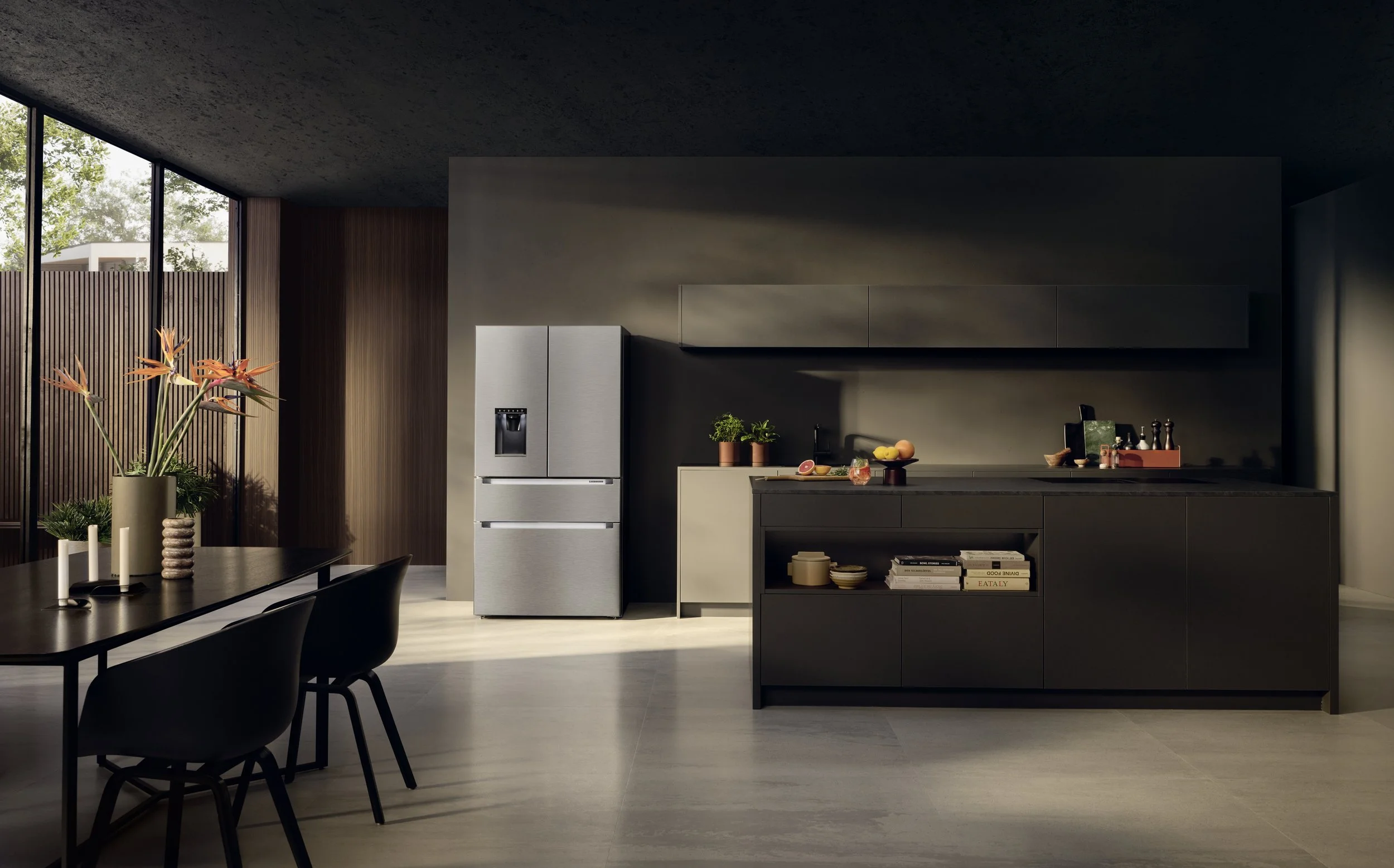 Fristående kyl/frys i rostfritt från Liebherr.