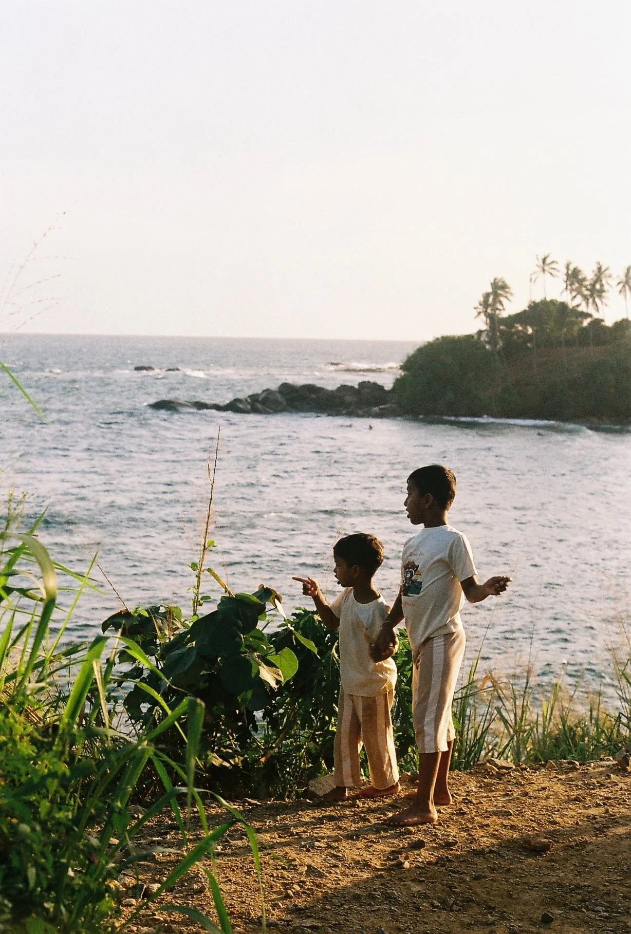 view of unakuruwa bay surf point between hiriketiya and tangalle