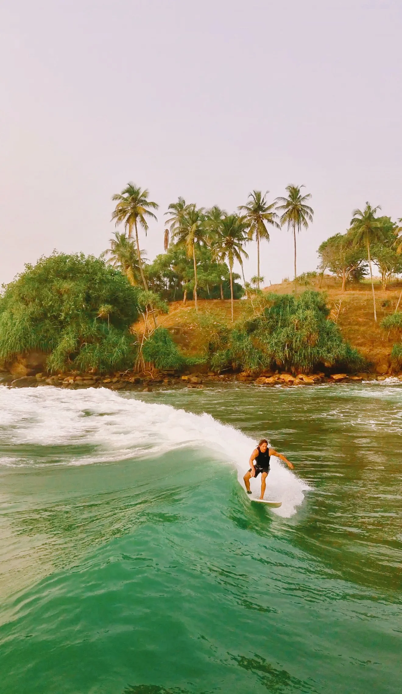 surf retreat unakuruwa bay sri lanka south coast close to tangalle and hiriketiya, secret quiet spot