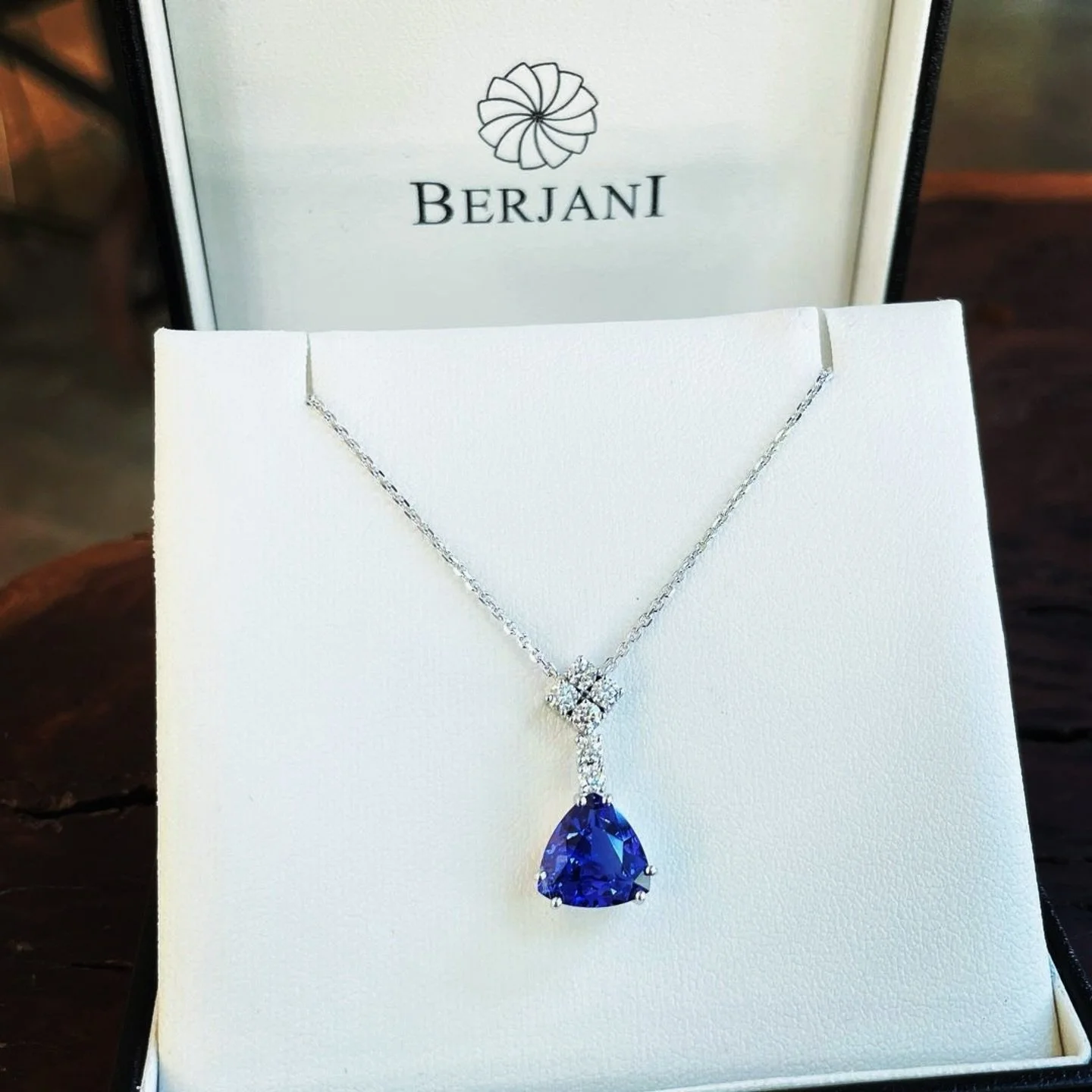 BERJANI Signature - for Christmas&hellip; and celebrating one of the December gemstones&hellip; our signature design Tanzanite and diamond detachable pendant&hellip; available now&hellip; 💙

#berjanijewels #finejewellery #berjanijewellers #december 