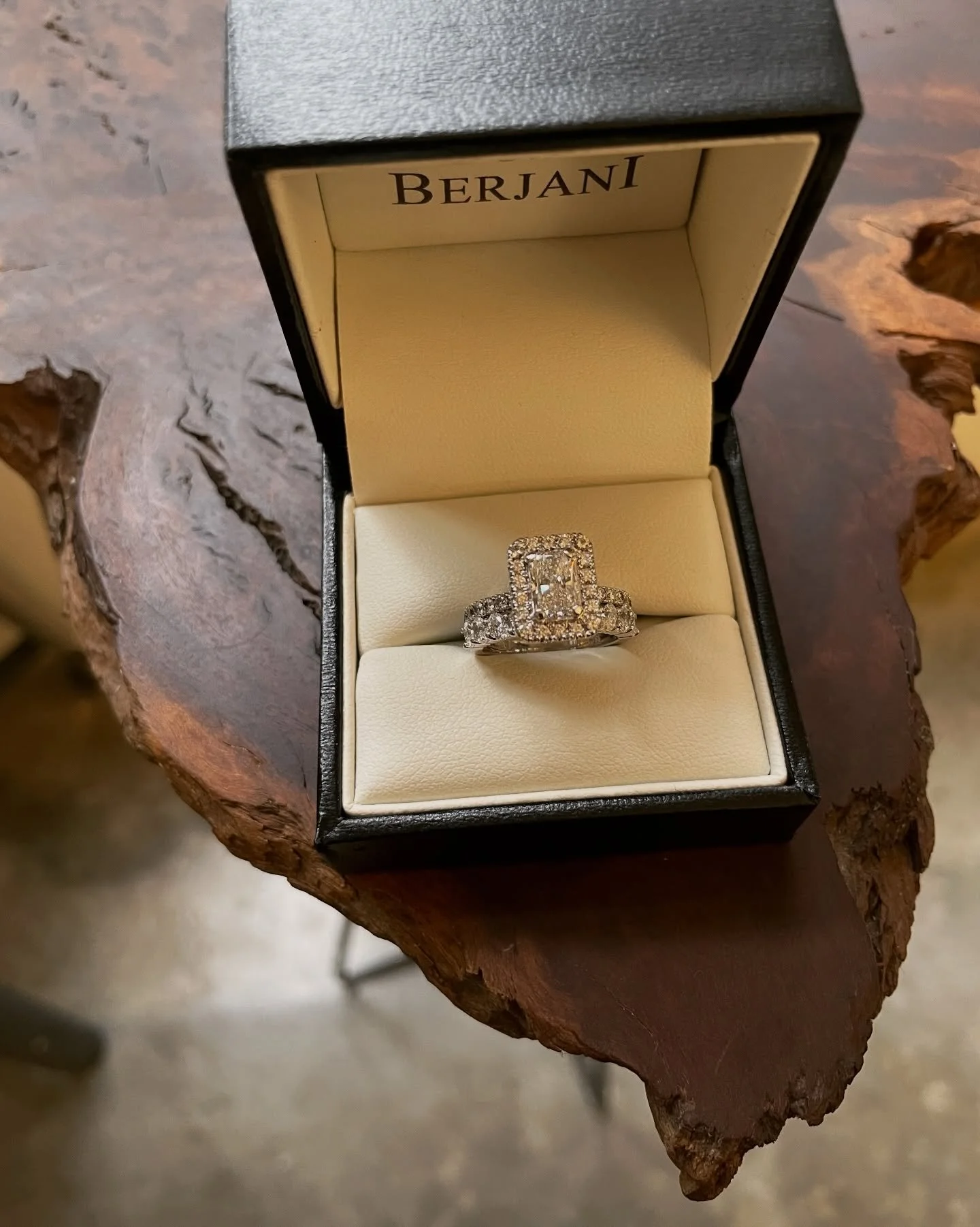 BERJANI Bespoke - Perfectly matched engagement and wedding ring&hellip; Handcrafted in white gold and custom made for a delightful lady&hellip; Emerald cut diamond engagement ring surrounded by round brilliant cut diamonds&hellip; Matching wedding ri