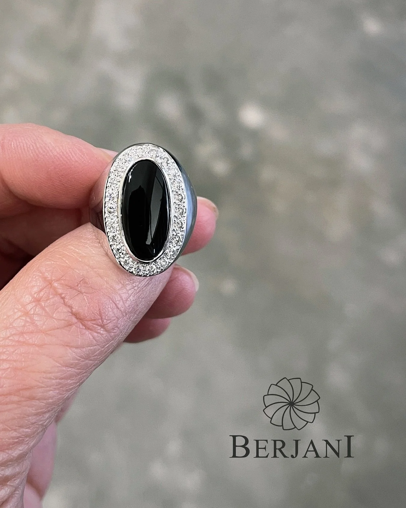 BERJANI Bespoke - Black onyx and diamond ring in a classic signet style handcrafted in white gold&hellip; Custom made for a very tasteful lady&hellip; 

#bespoke #ring #niche #gold #onyx