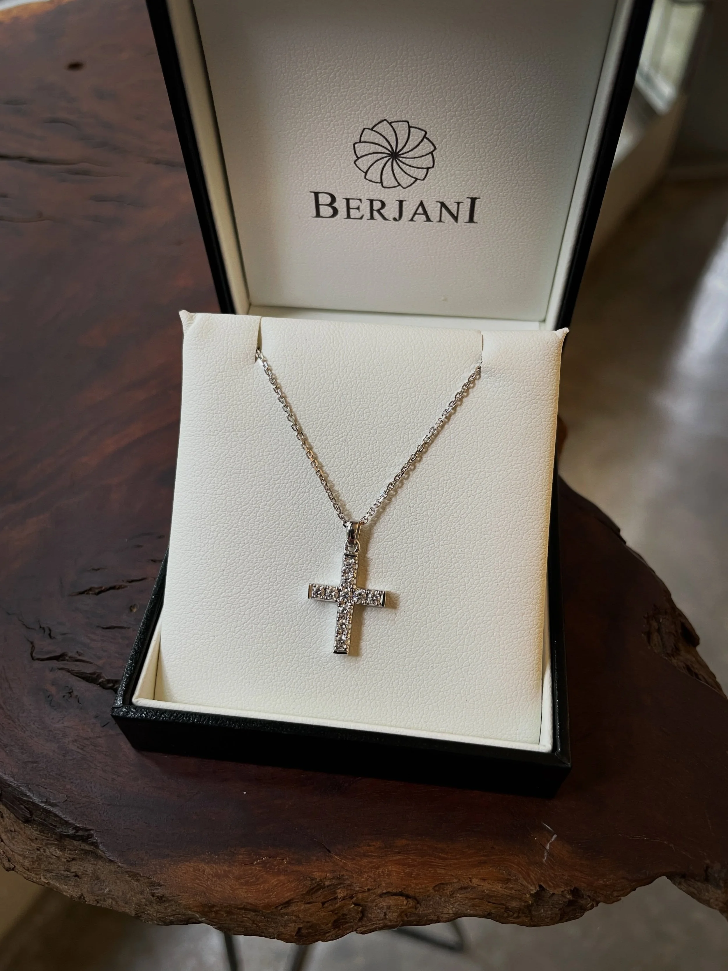 BERJANI Gifts - This beautiful diamond cross was handcrafted in white gold and custom made for someone special who is to be married soon&hellip; A loving gift from her future in laws&hellip; 

#custommade #engagementgift #diamondcross #love #jeweller