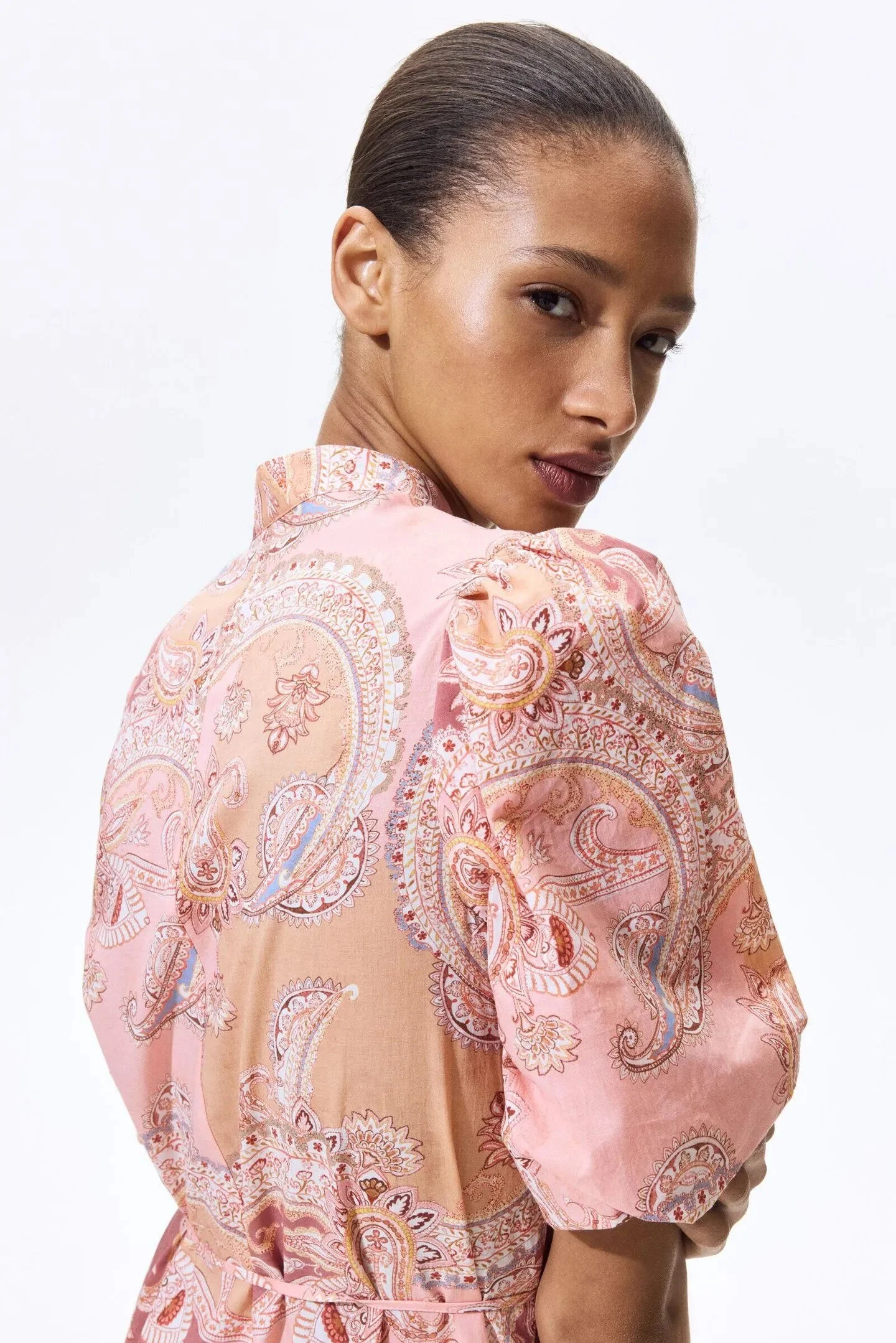 Vestido-largo-de-algodon---Rosado-claro-Estampado-paisley---H-M-CO (2).jpg