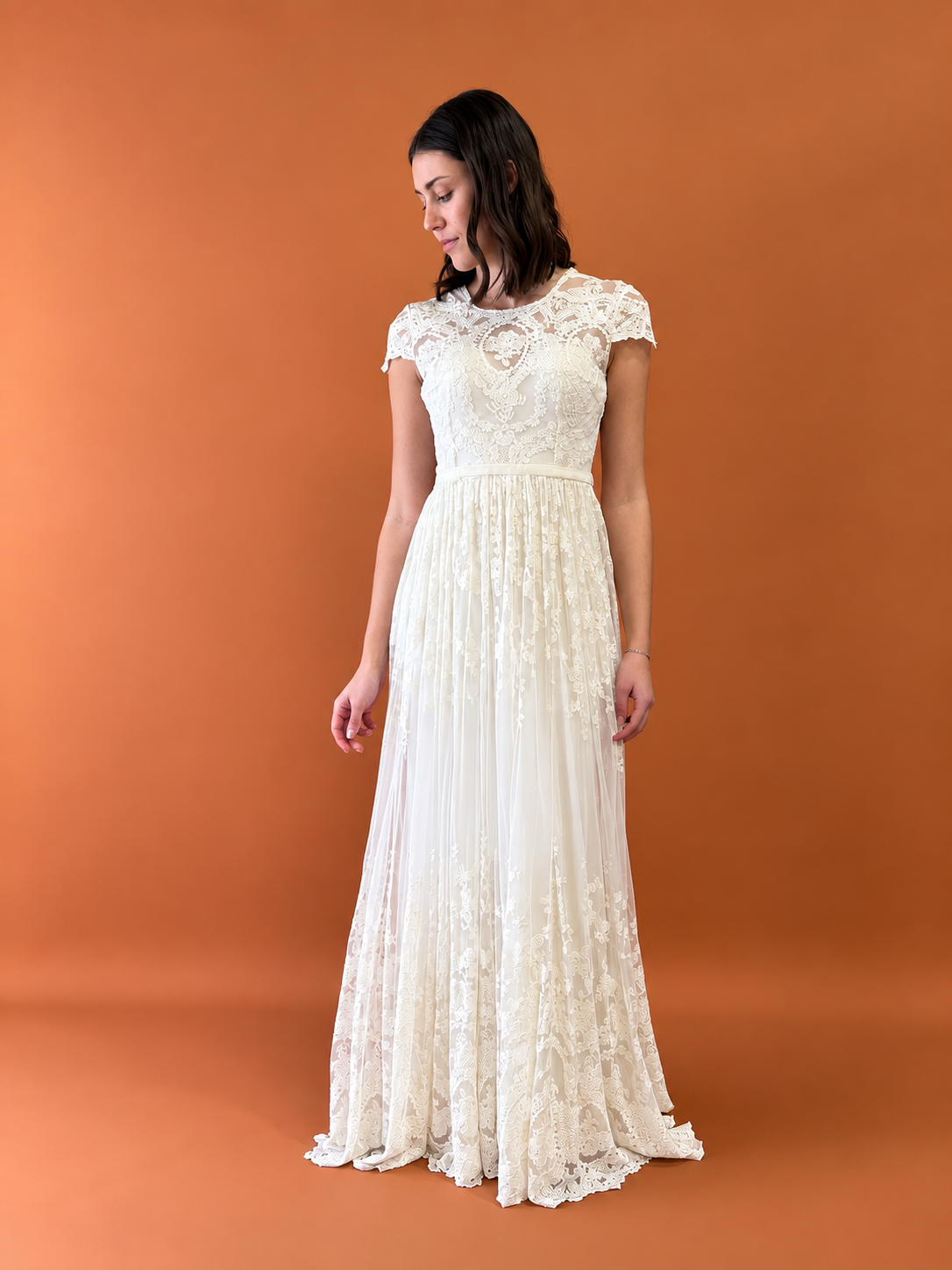 Erin_Clare_Bridal_Willow (11).png