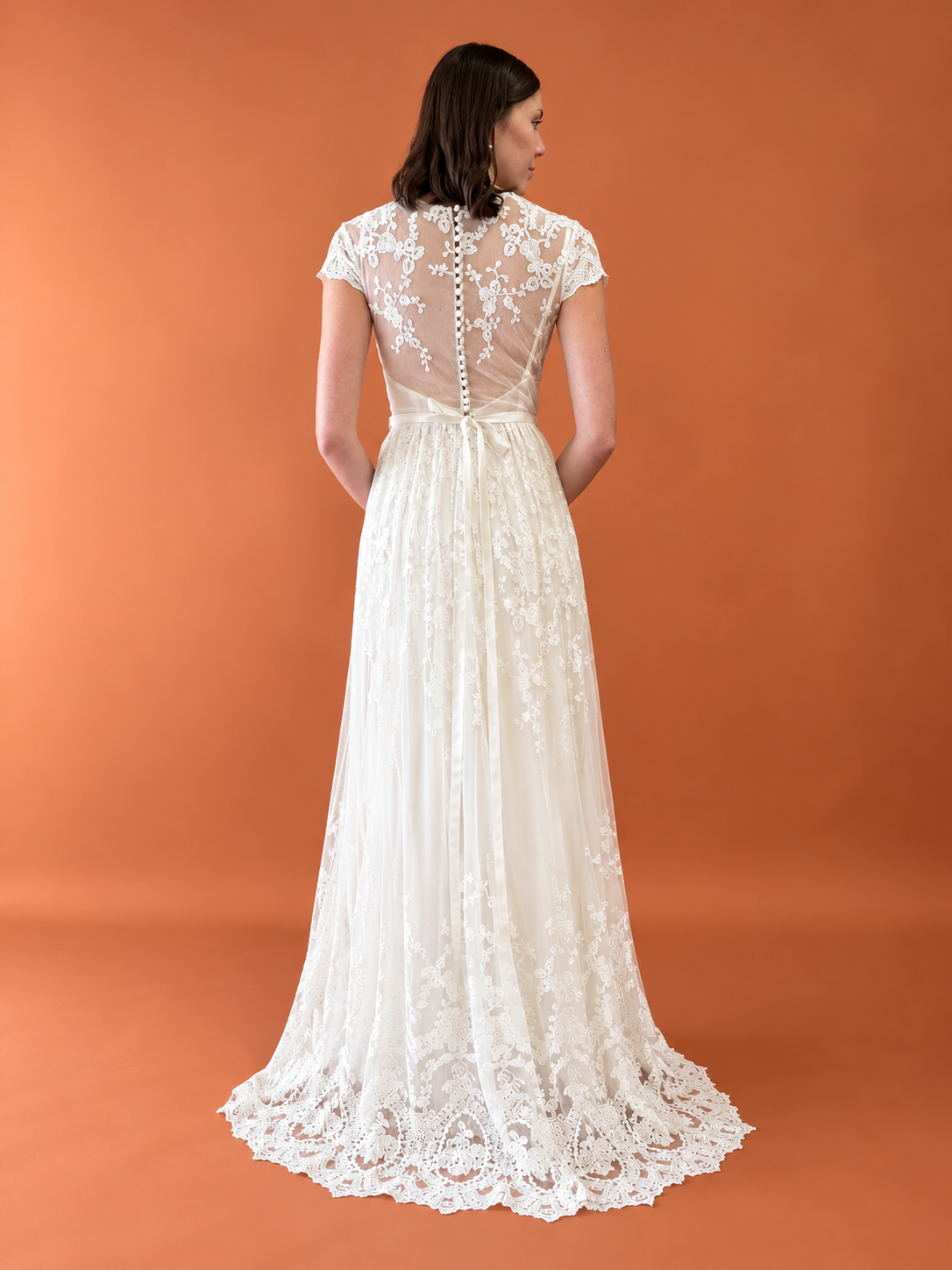 Erin_Clare_Bridal_Willow (3).png