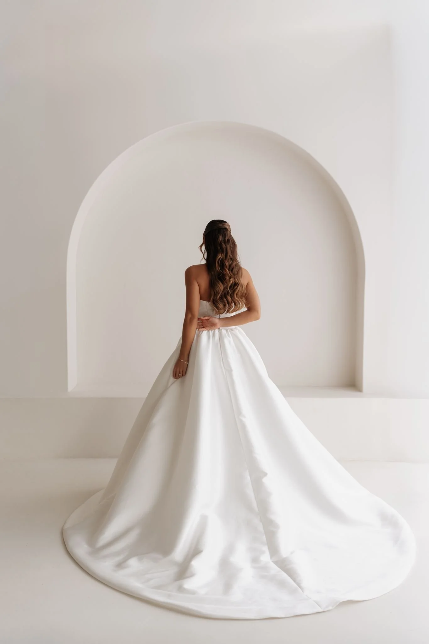 Erin Clare Bridal Cyndi Basque Waist Strapless Gown