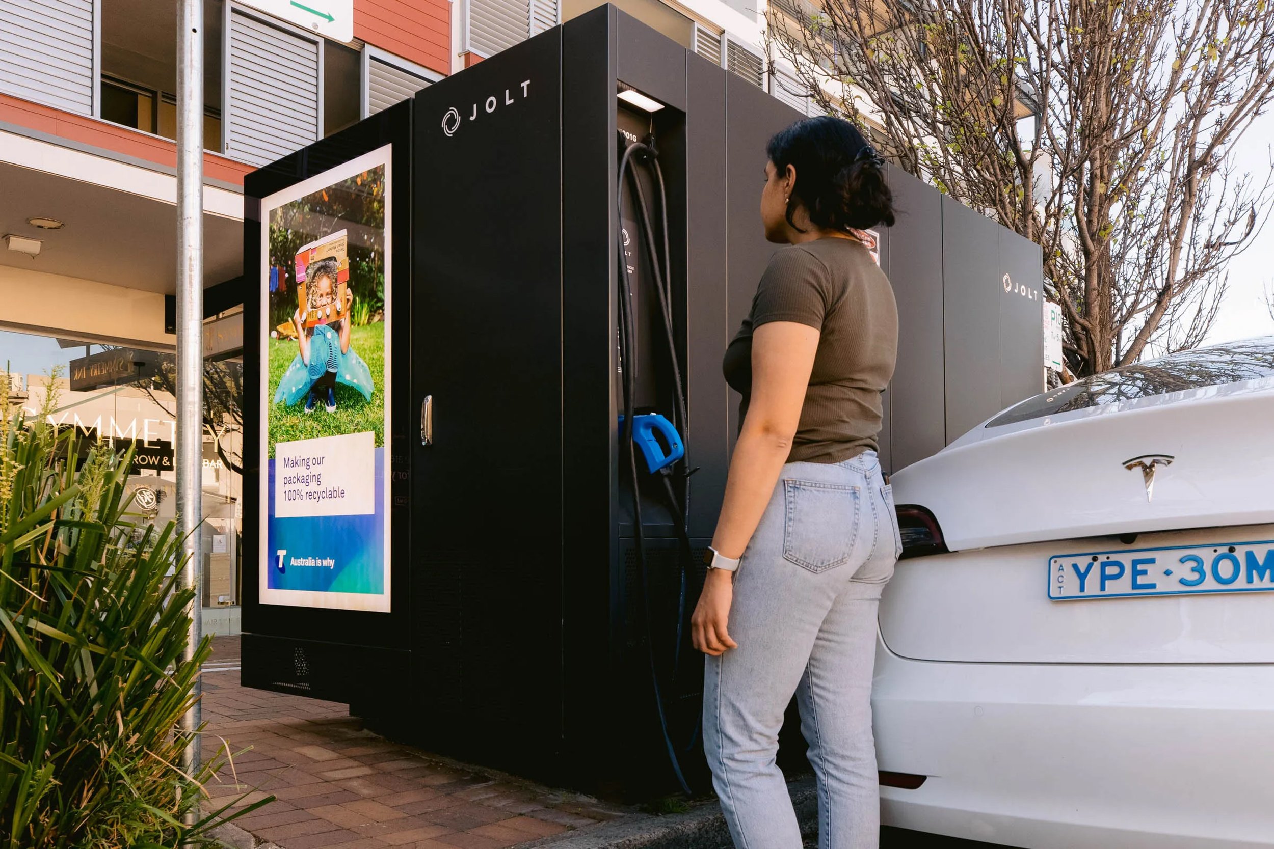 2208_Jolt EV Charging Station JOLT-3.jpg