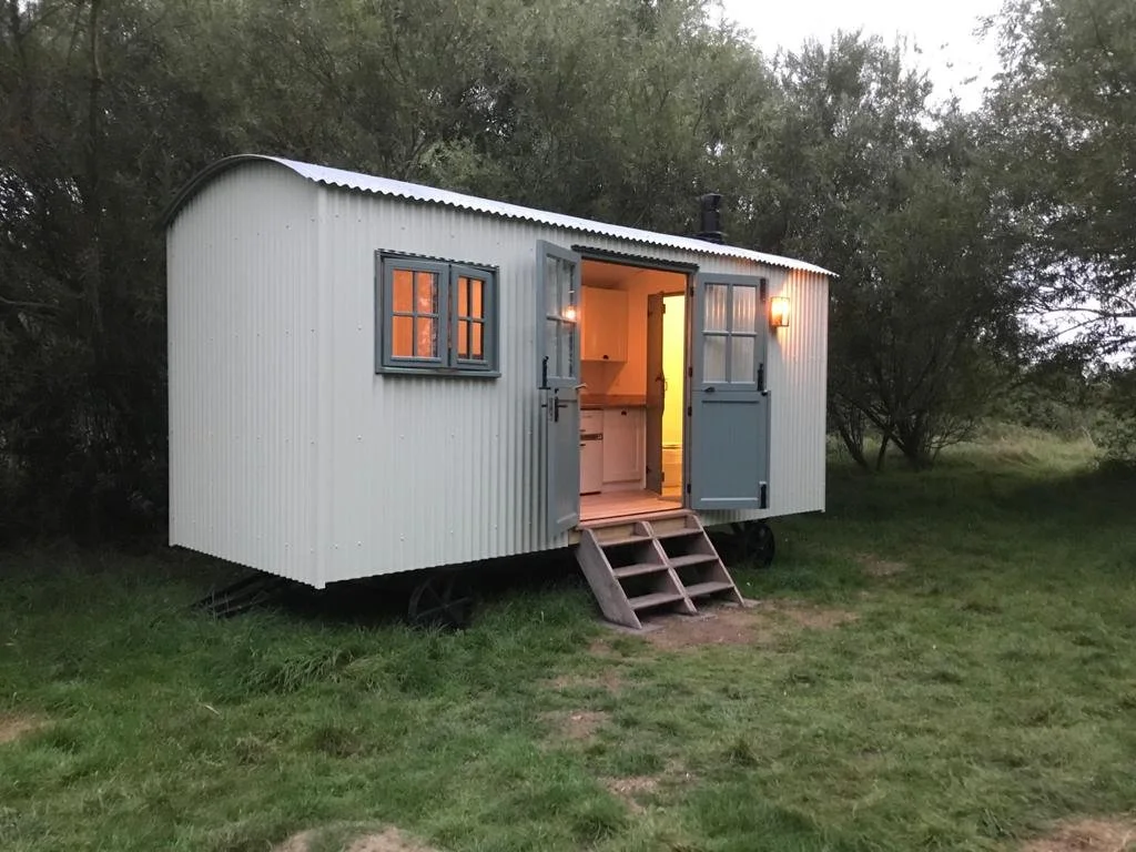 PHOTO-2021-09-21-19-36-49 2.jpg