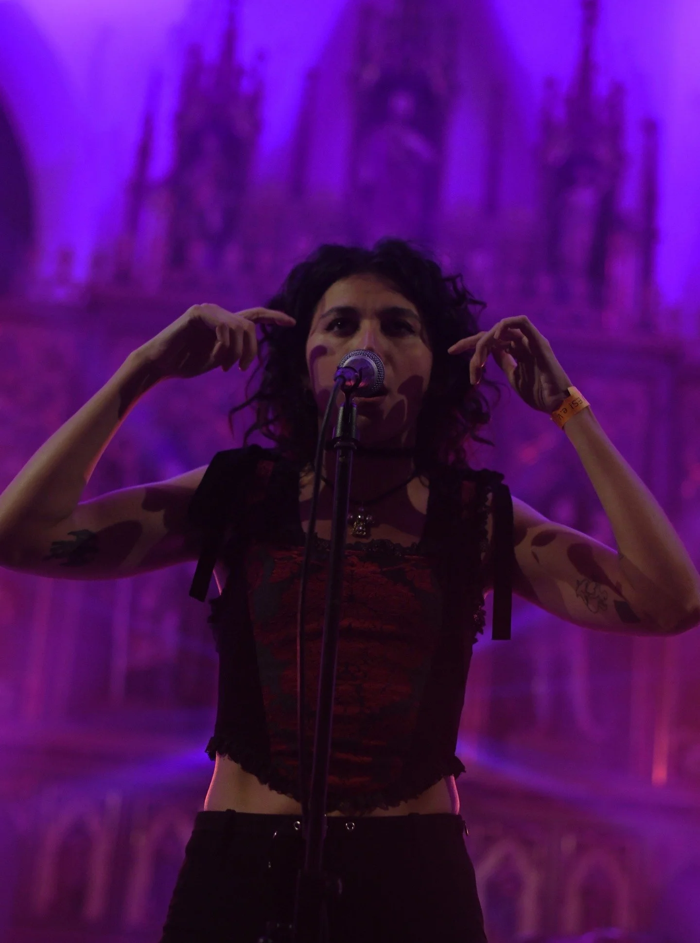 💥Impressionen vom vergangenen Samstag - ein grandioses Konzert von @menades__ &amp; @soapbox.radio !

Danke an @venerisphotographie und @realmagge f&uuml;r die tollen Fotos &amp; danke an alle G&auml;ste f&uuml;rs Vorbeischauen! 😊

In zwei Wochen g