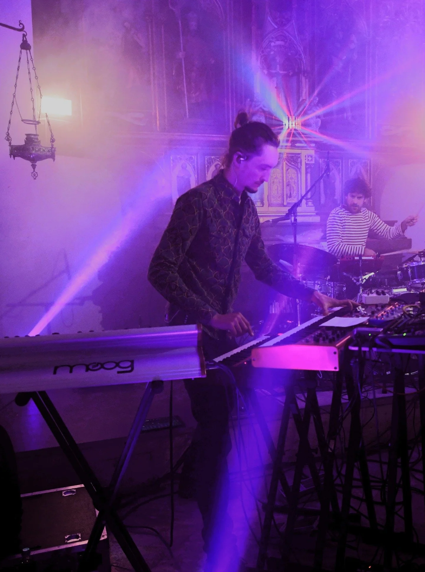 💫 Das erste Mal Elektro in der Spitalkirche mit @catsandbreakkies - ein voller Erfolg und bestimmt nicht das letzte Mal! 🙂 Danke f&uuml;rs Vorbeischauen &amp; Tanzen! 

Am 13.12. geht's schon weiter mit dem n&auml;chsten Konzert, und damit es abwec