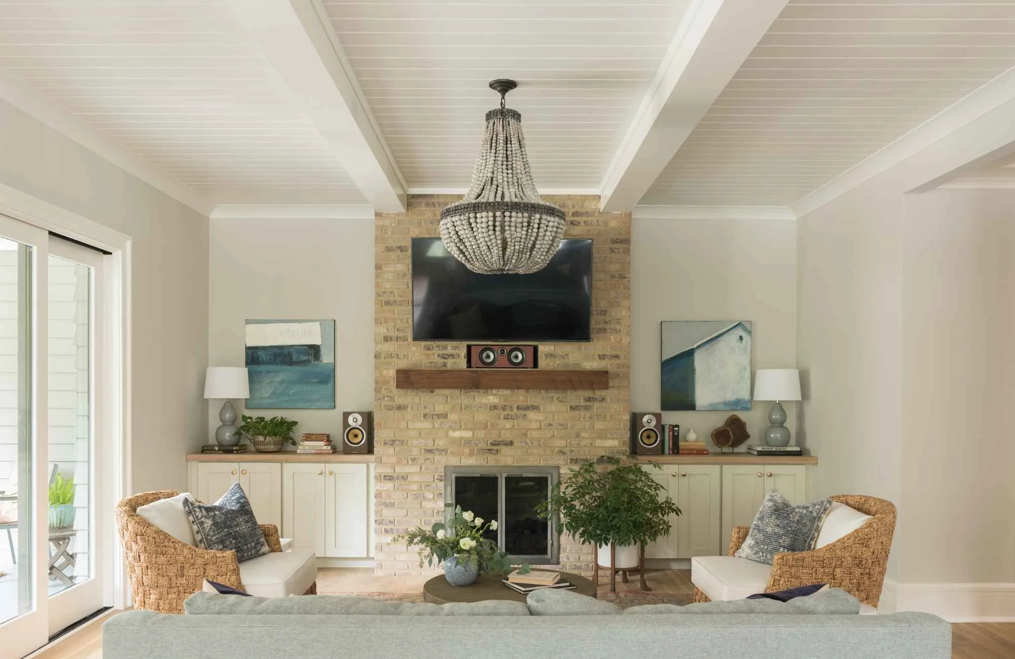 full-service-interior-design-ballantyne-nc-traffic-flow-interior-design-living-room-with-soft-colors-cozy-furnishings-ceiling-beams-connection-new-build.jpg