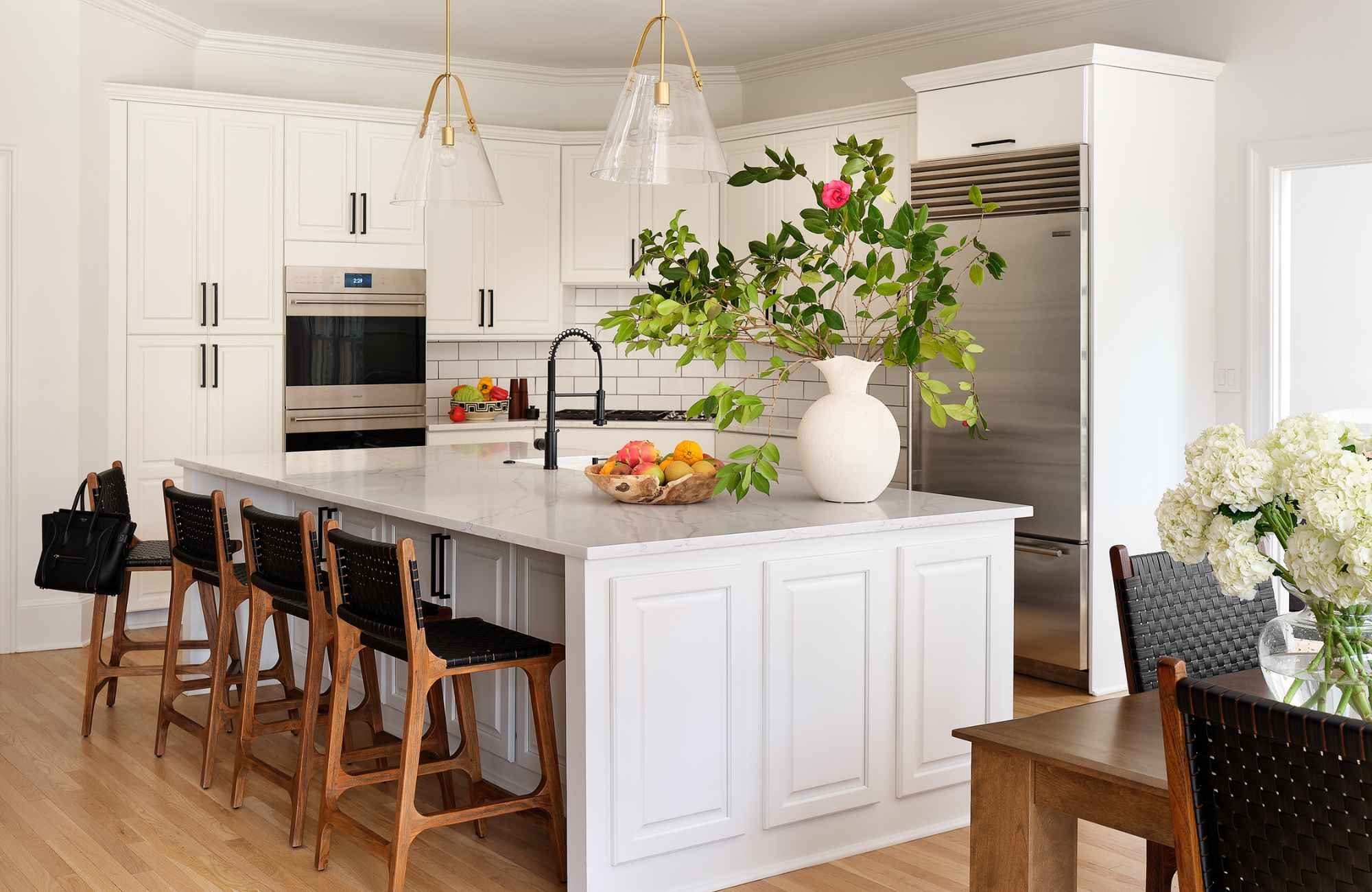 Natural Stone vs. Engineered Stone: How We Choose the Right Surface for Your Home