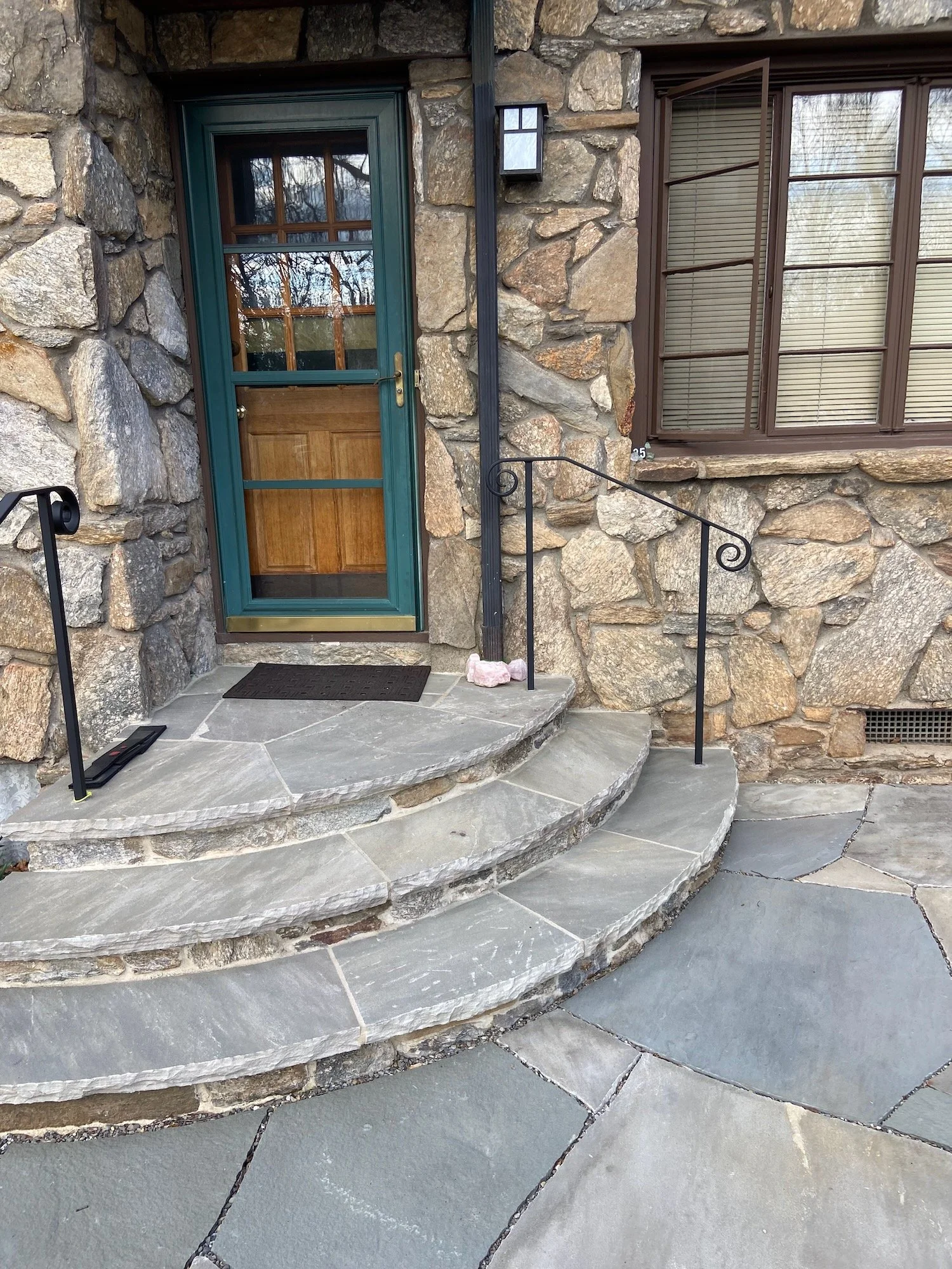 Radial steps near Beaver Lake