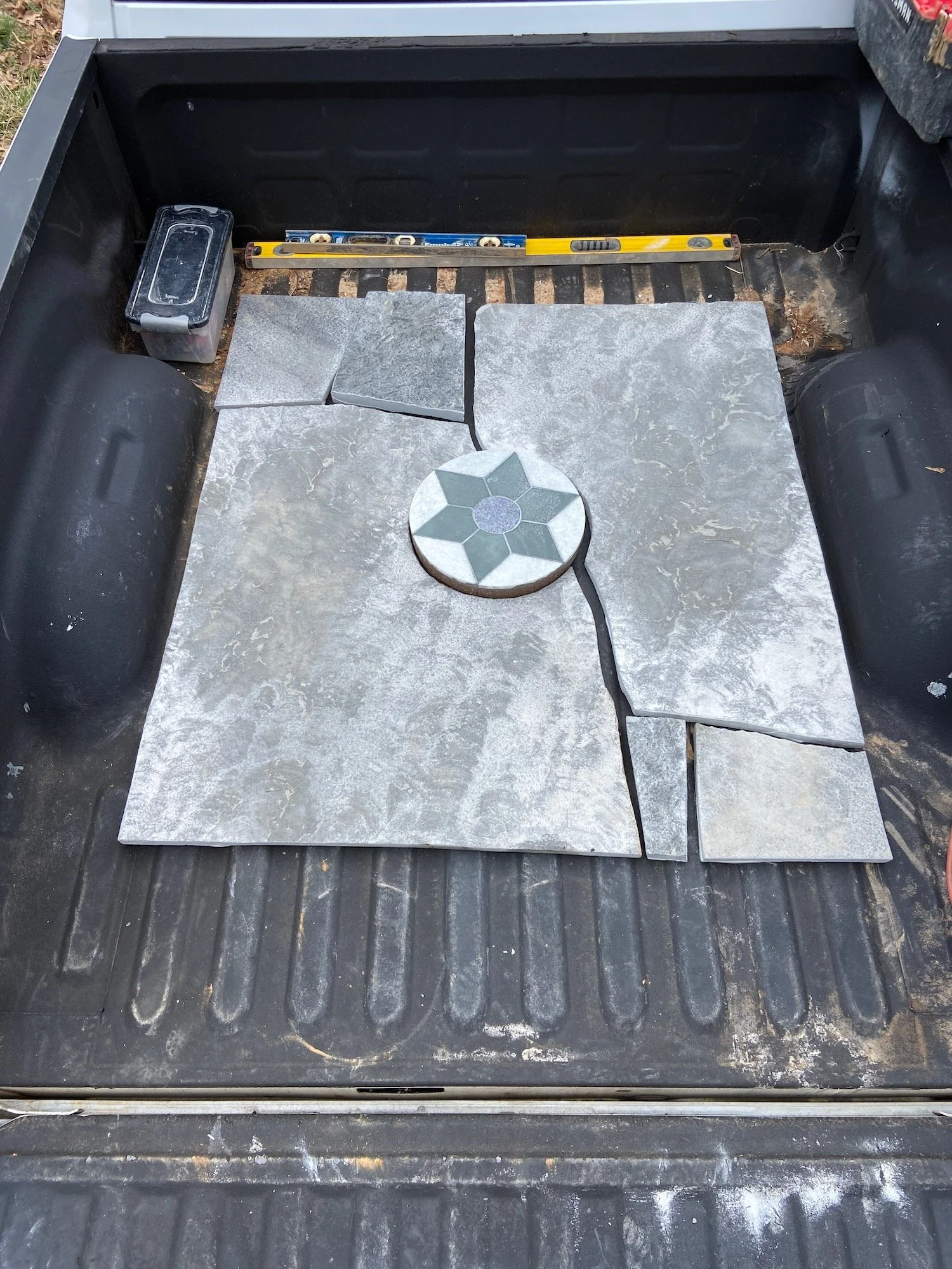 BOTT: garden medallion