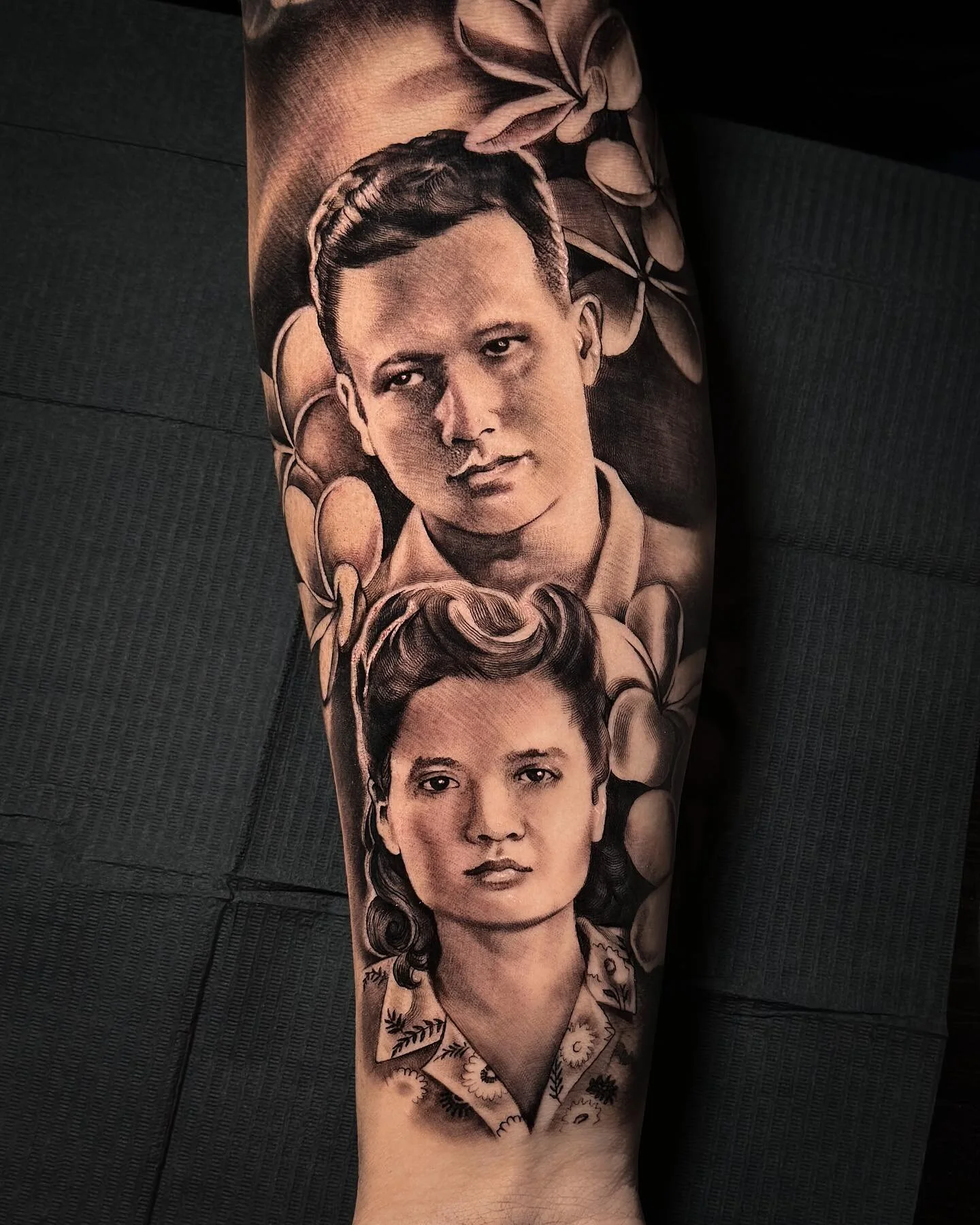 Old family portraits 🌸 
Done at @stamentattoo