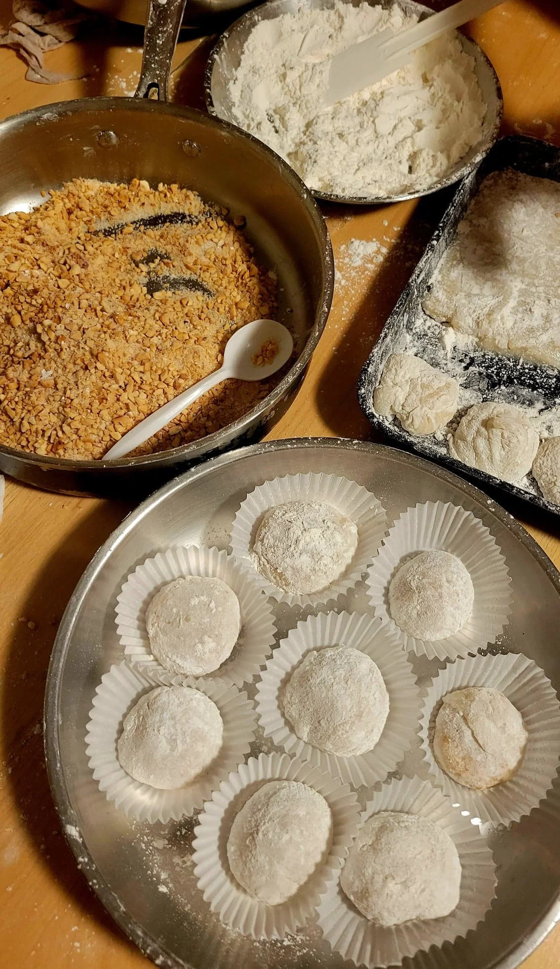 malayasian style mochi fillings laid out