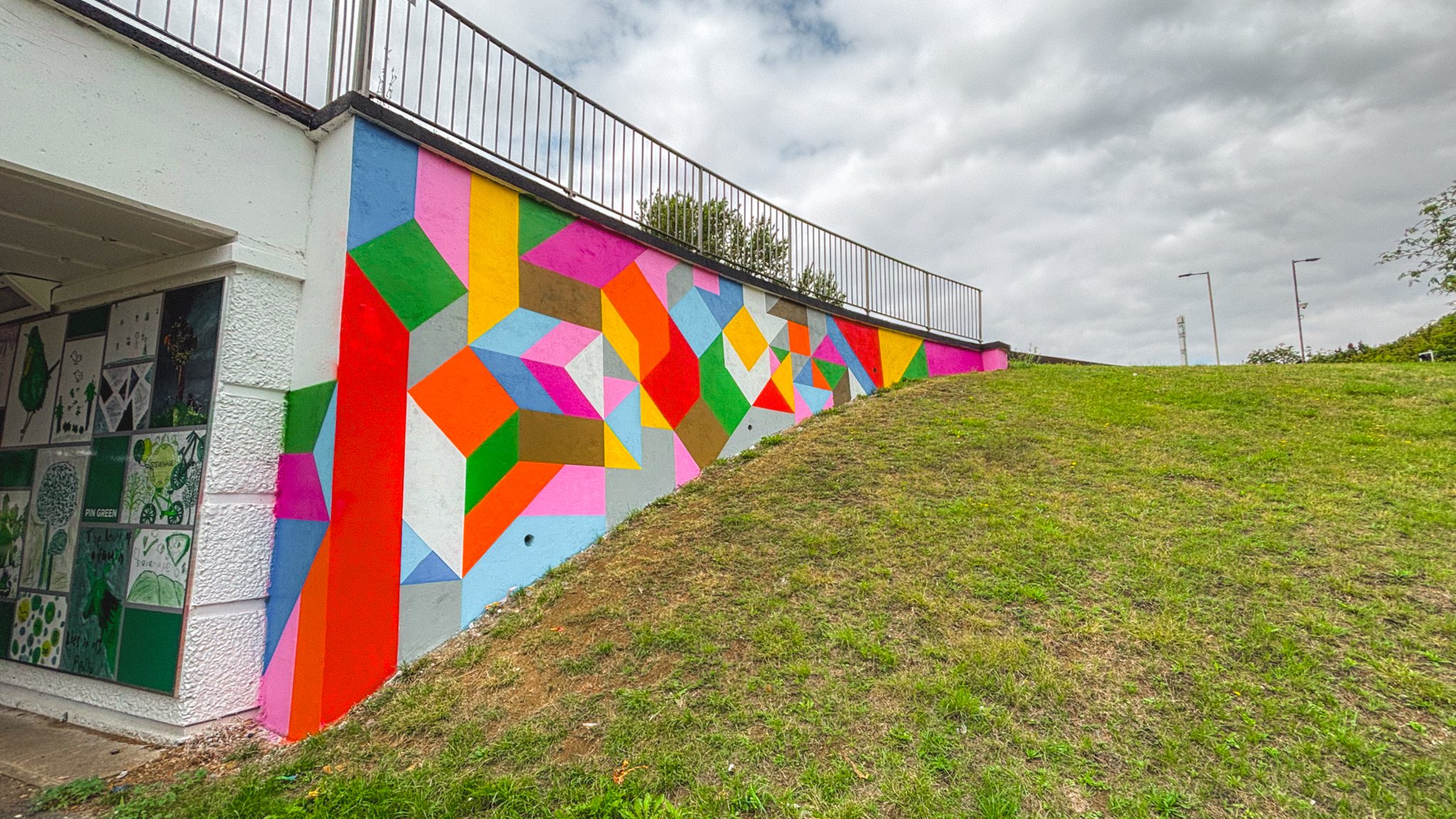 Colour in the Underpass’ mural by Carl Cashman for Blank Walls, inspired by Stevenage’s neighbourhood colour palettes.