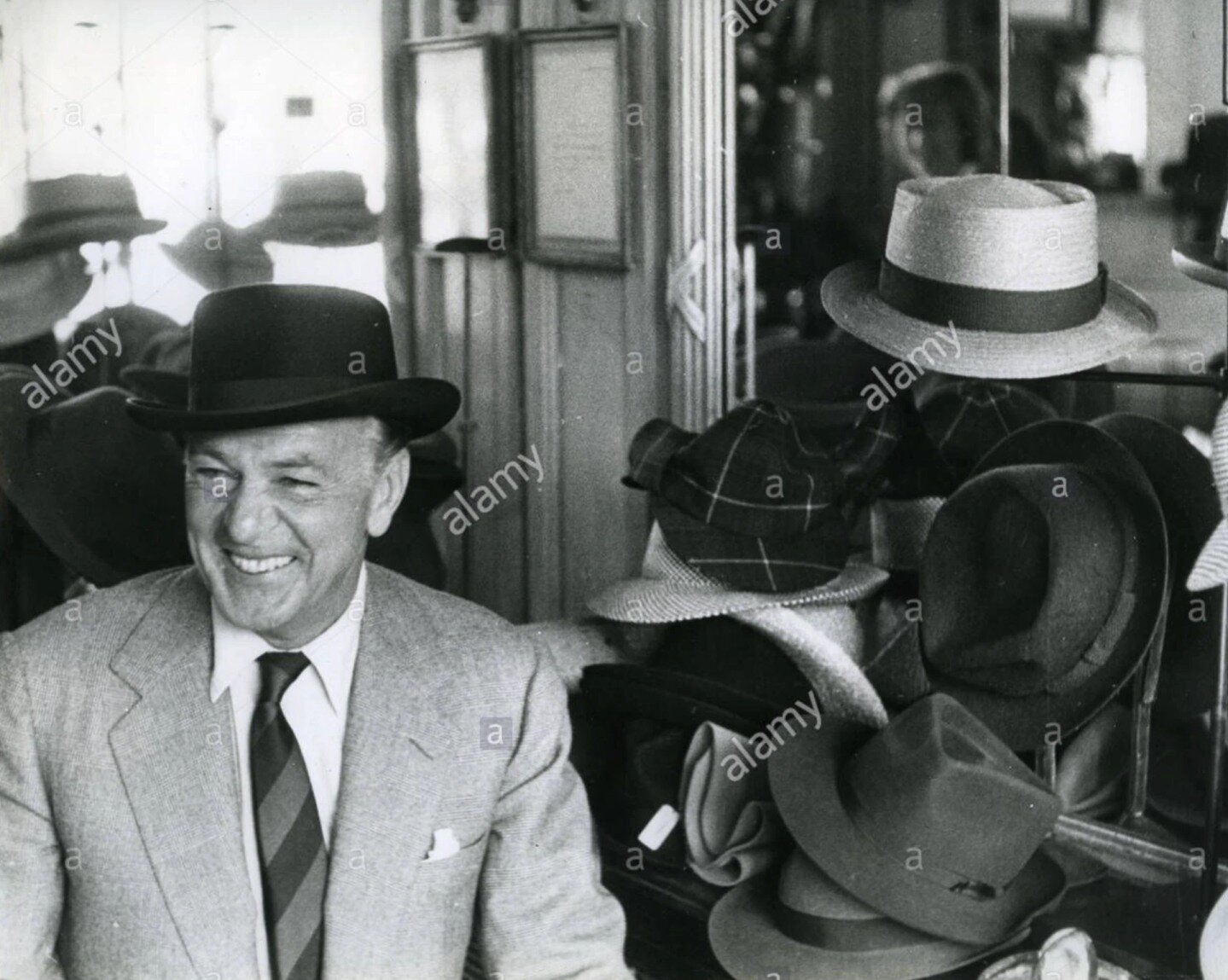 A man of many hats!

#garycooper #classichollywood