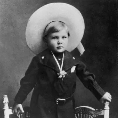 This little boy had no idea what the future held for him. 

#garycooper #babypictures #oldphotos #familyphotos