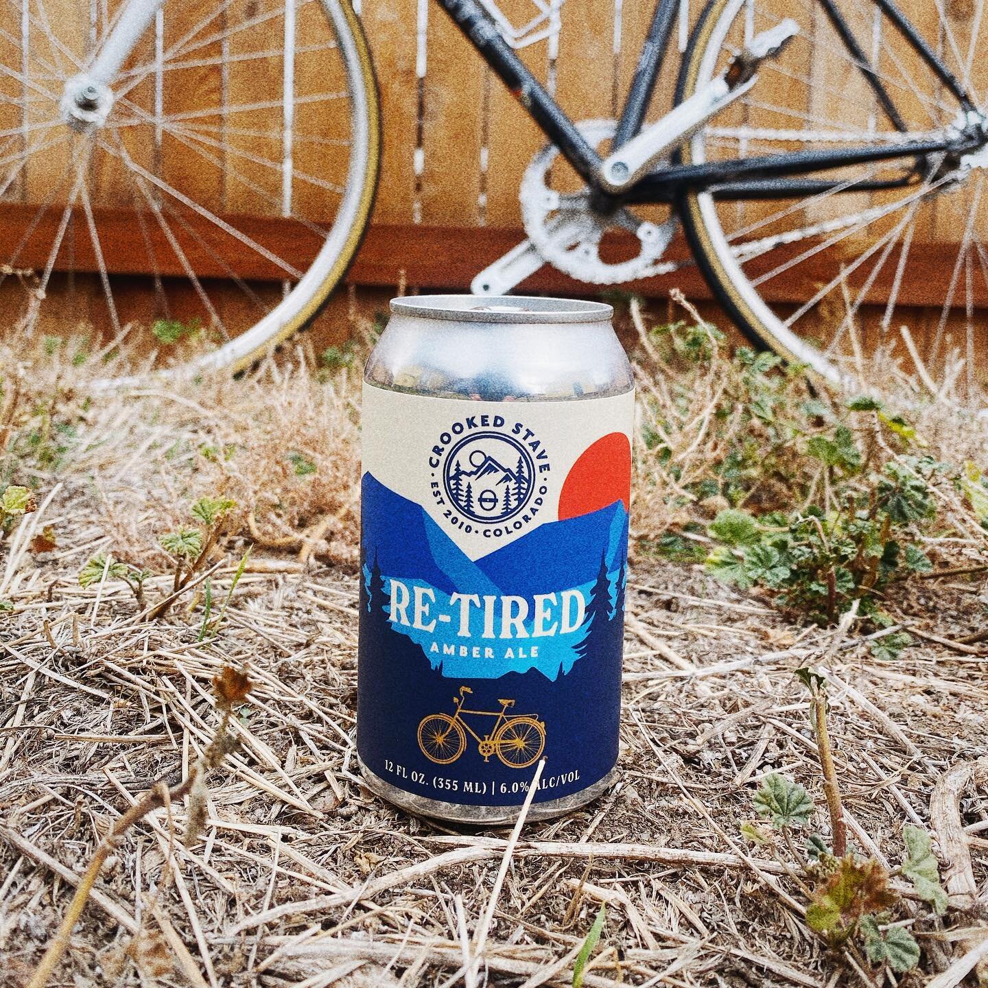 No better way to spend the final weeks of fall! Grab a 6-pack of Re-tired and enjoy this hoppy delight before it&rsquo;s gone! 💙🚲