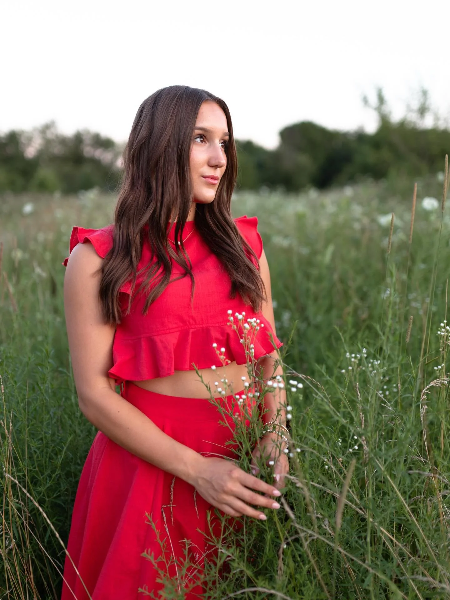 Lots of flower field and warm light requests this year and I&rsquo;m here for it ✨✨✨ @thefarmatharvesthills