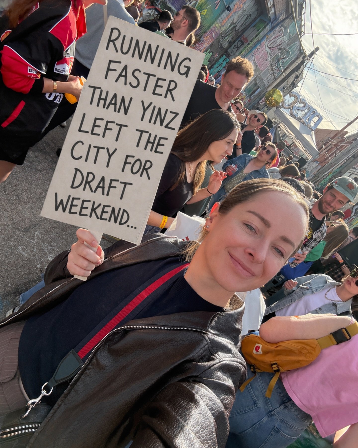 Running in the Pittsburgh Marathon this weekend? Neither are we. Steal these sign ideas and cheer your friends on with us!