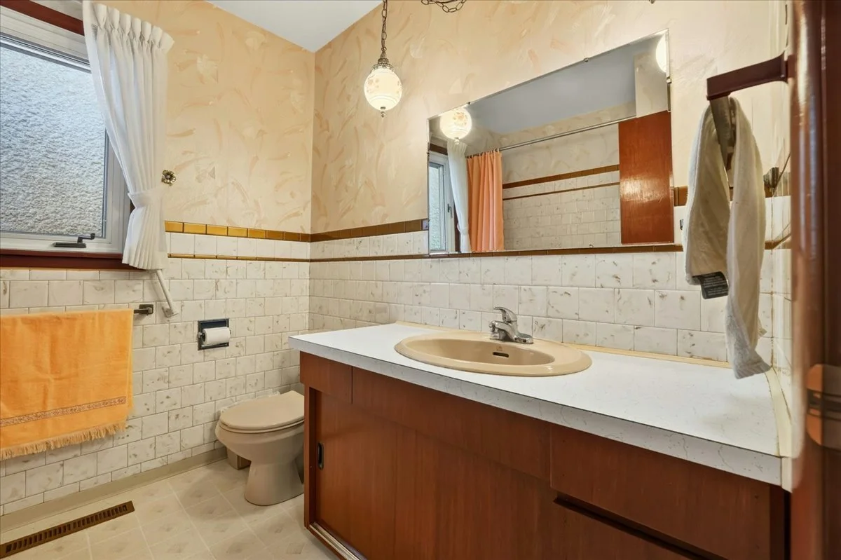 12-290 Park Manor Blvd - 00011.jpg