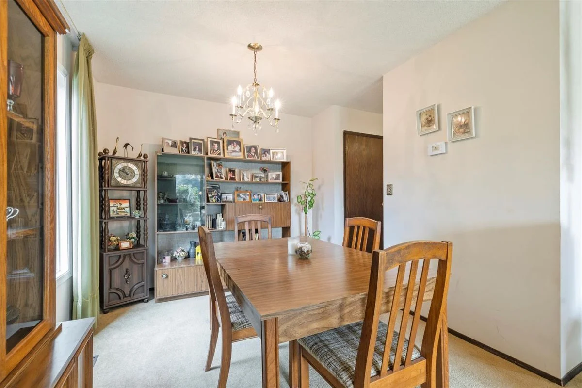 07-43 Dells Crescent-06.jpg