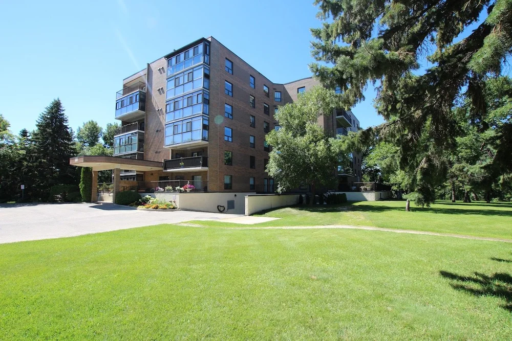 1051820 Henderson / North Kildonan Condo For Sale — Mark Penner