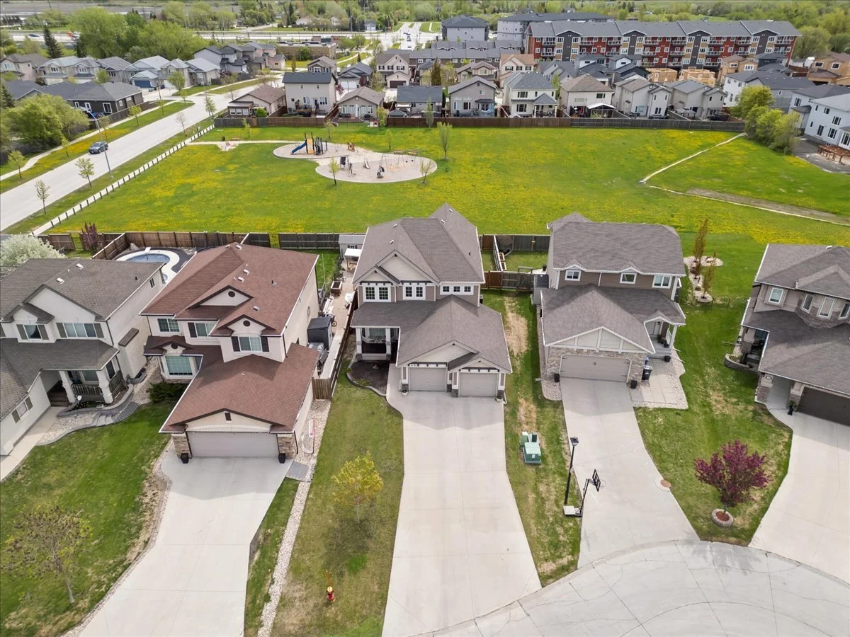 33-46 Sunkist Cove-32.jpg