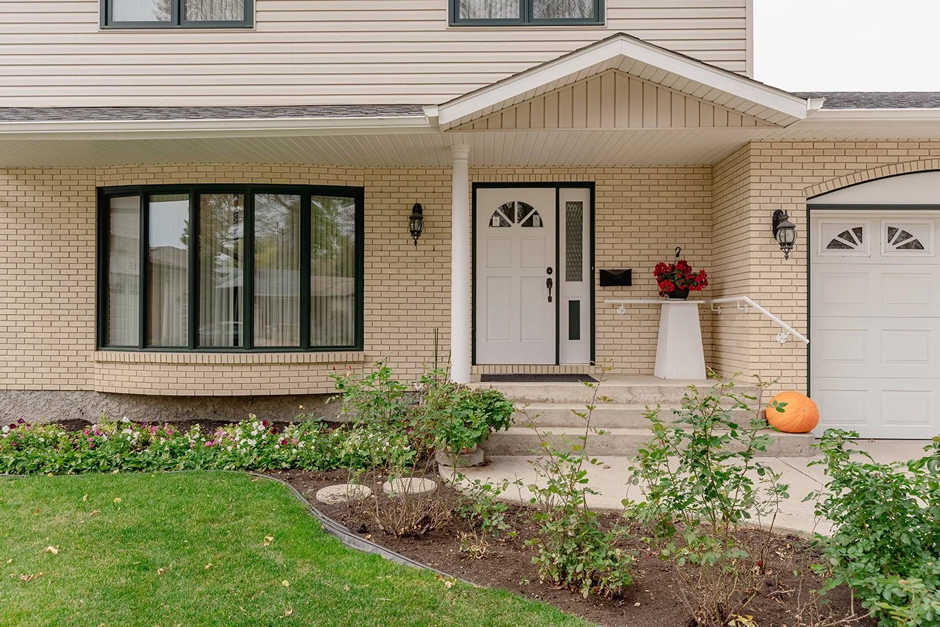 2. 11 Deborah Place.jpg
