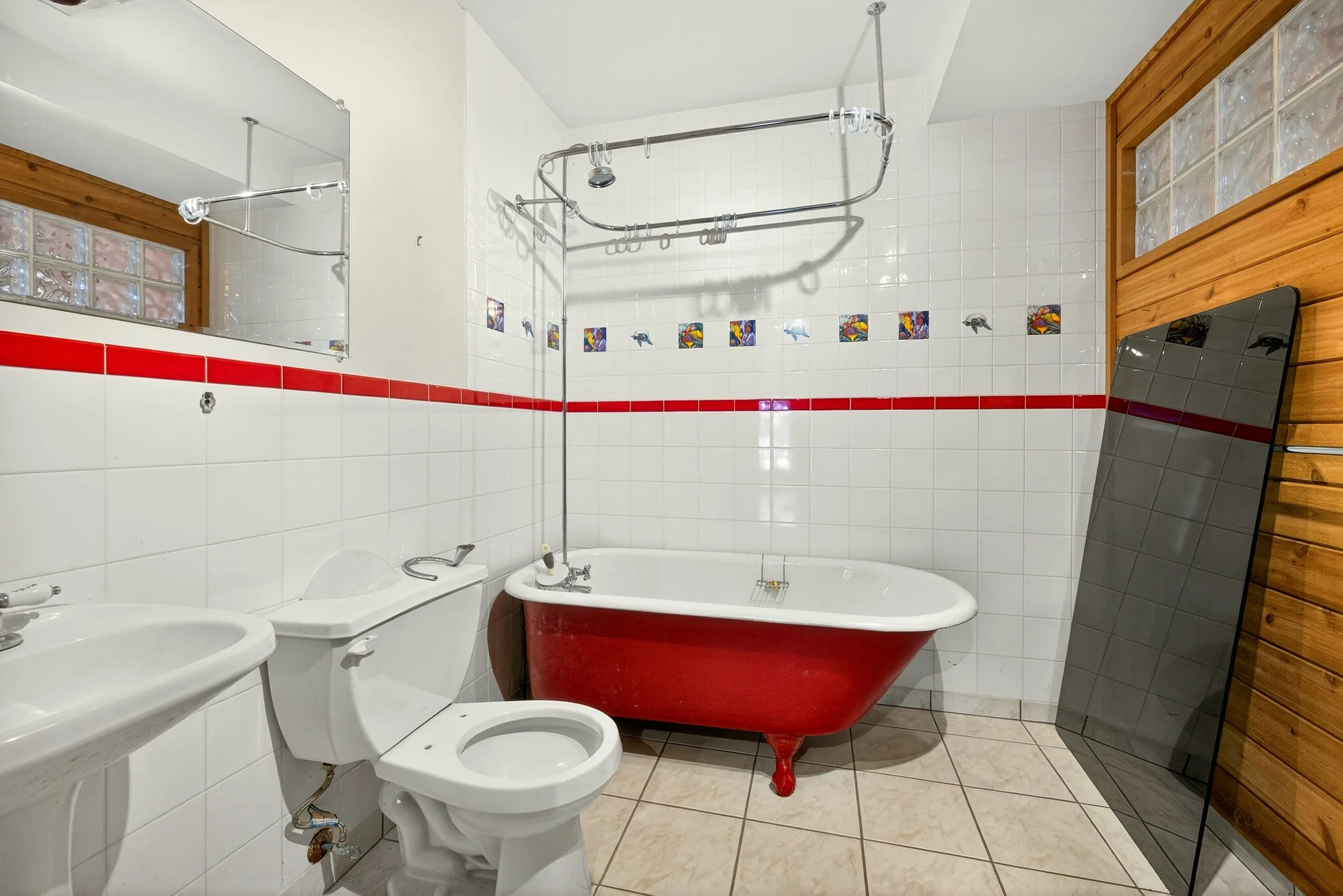 10-1645 Lee Blvd-00009.jpg