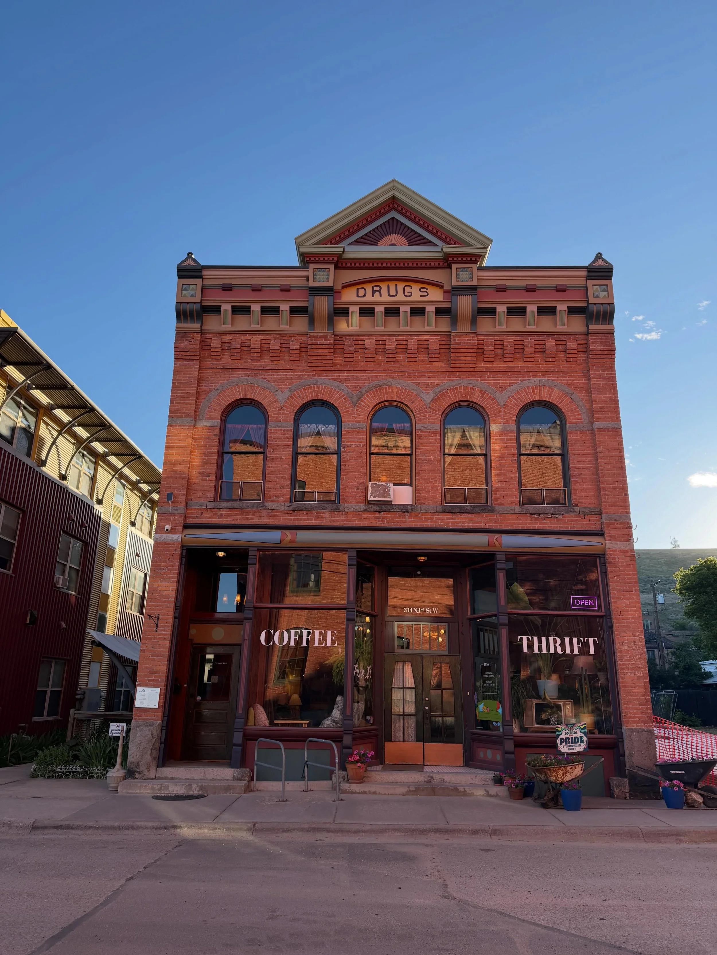Have you heard? The Northside is having a block party TOMORROW from 1:00-5:00 and we hope to see you there!

Our friends @frontstepclt are throwing a Free The Northside Block Party ❤️ Expect a free afternoon of activities, storytelling, community gat