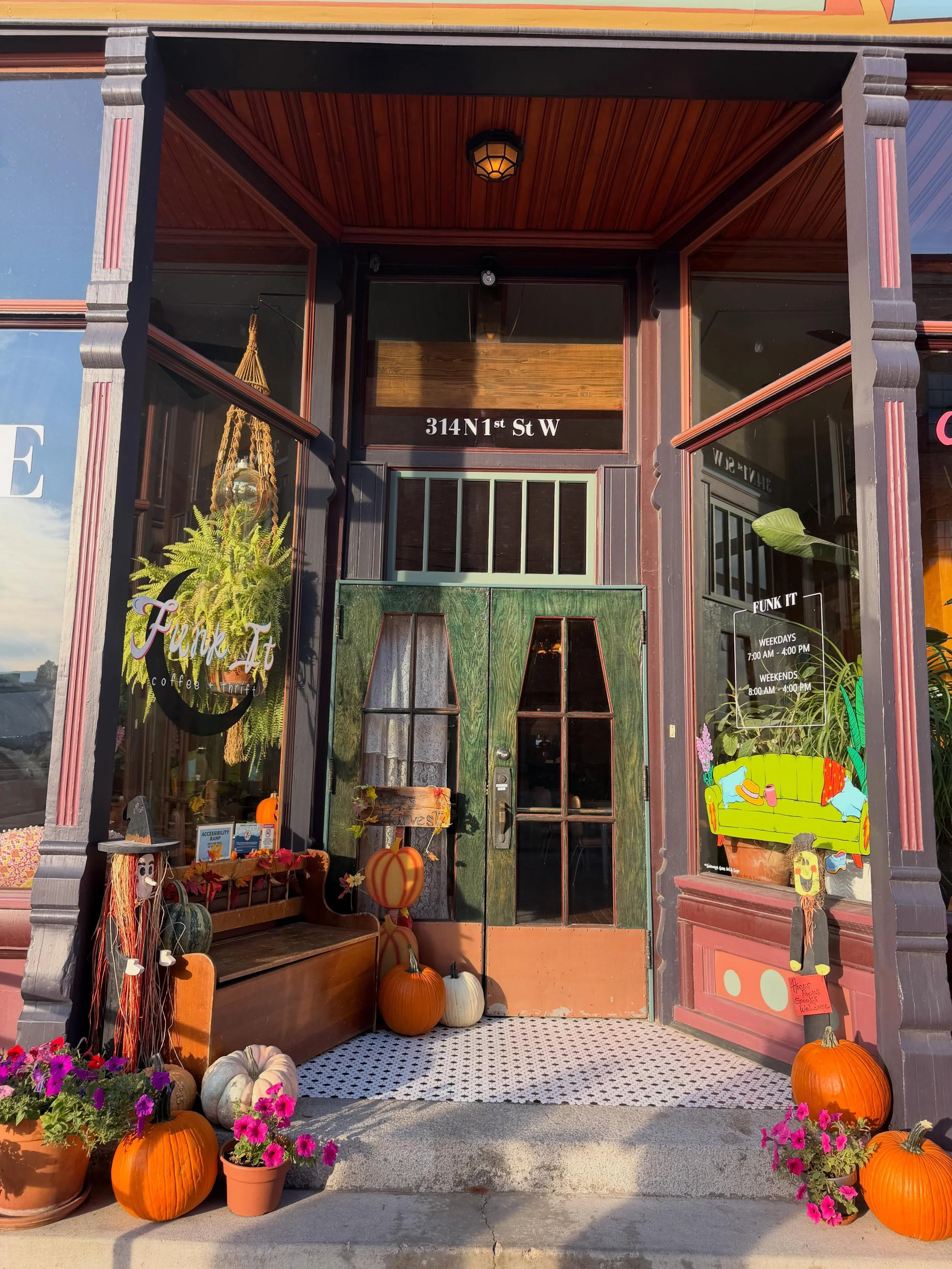 THIS WEEK&rsquo;S RECAP:

FALL IS HERE!!! PUMPKIN IS BACK!!!! WE ARE GETTING FESTIVE!!!

Hope you all have a wonderful weekend,

see you SOON for a delicious fall drink,

m + c

#funkit #missoula #missoulamontana