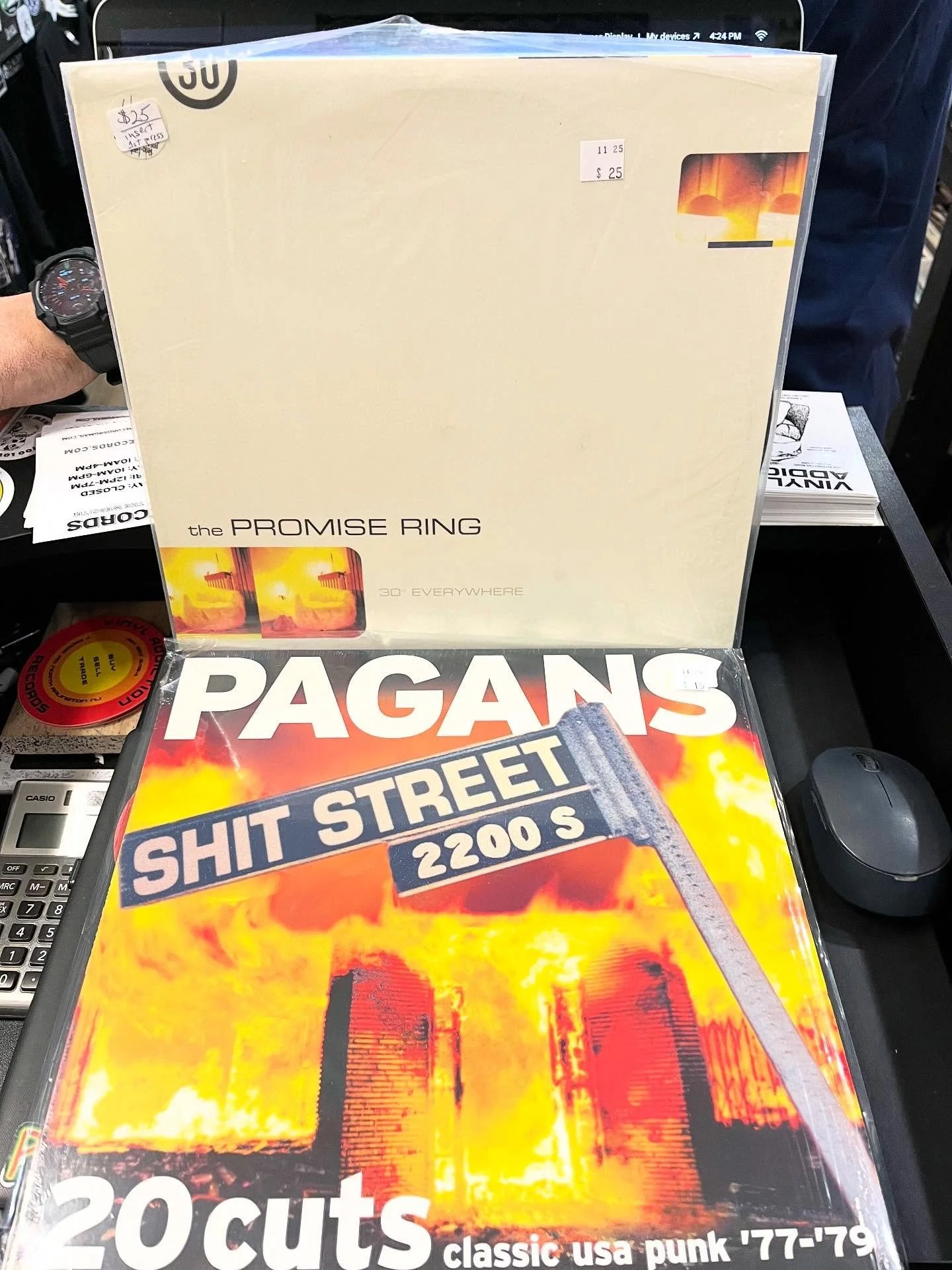 Used new arrivals.

#Vinylrecords #recordshop #njrecordstore #webuyrecords #vinylcollector #vinyl #vinyljunkie #NJ #recordstore #vinyladdictionrecord #vinyladdictionrecords