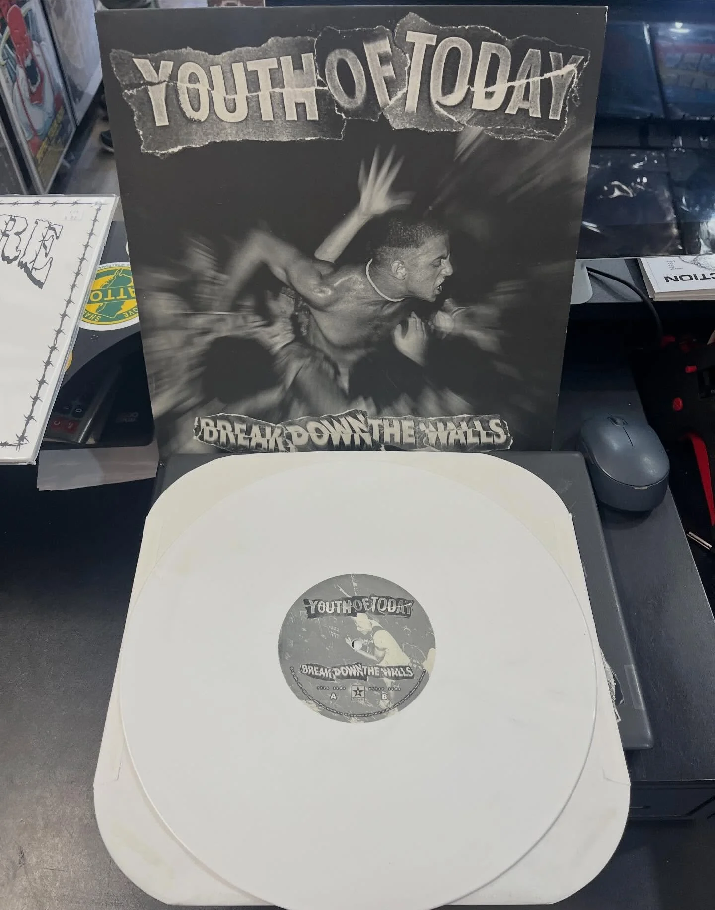 2001 press.

#Vinylrecords #recordshop #njrecordstore #vinyladdictionrecords