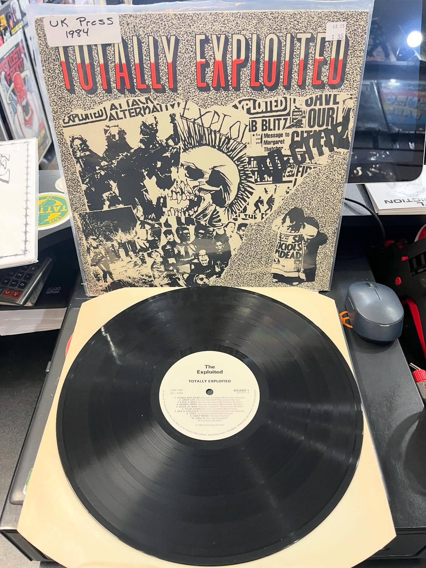 #Vinylrecords #recordshop #njrecordstore #vinyladdictionrecords