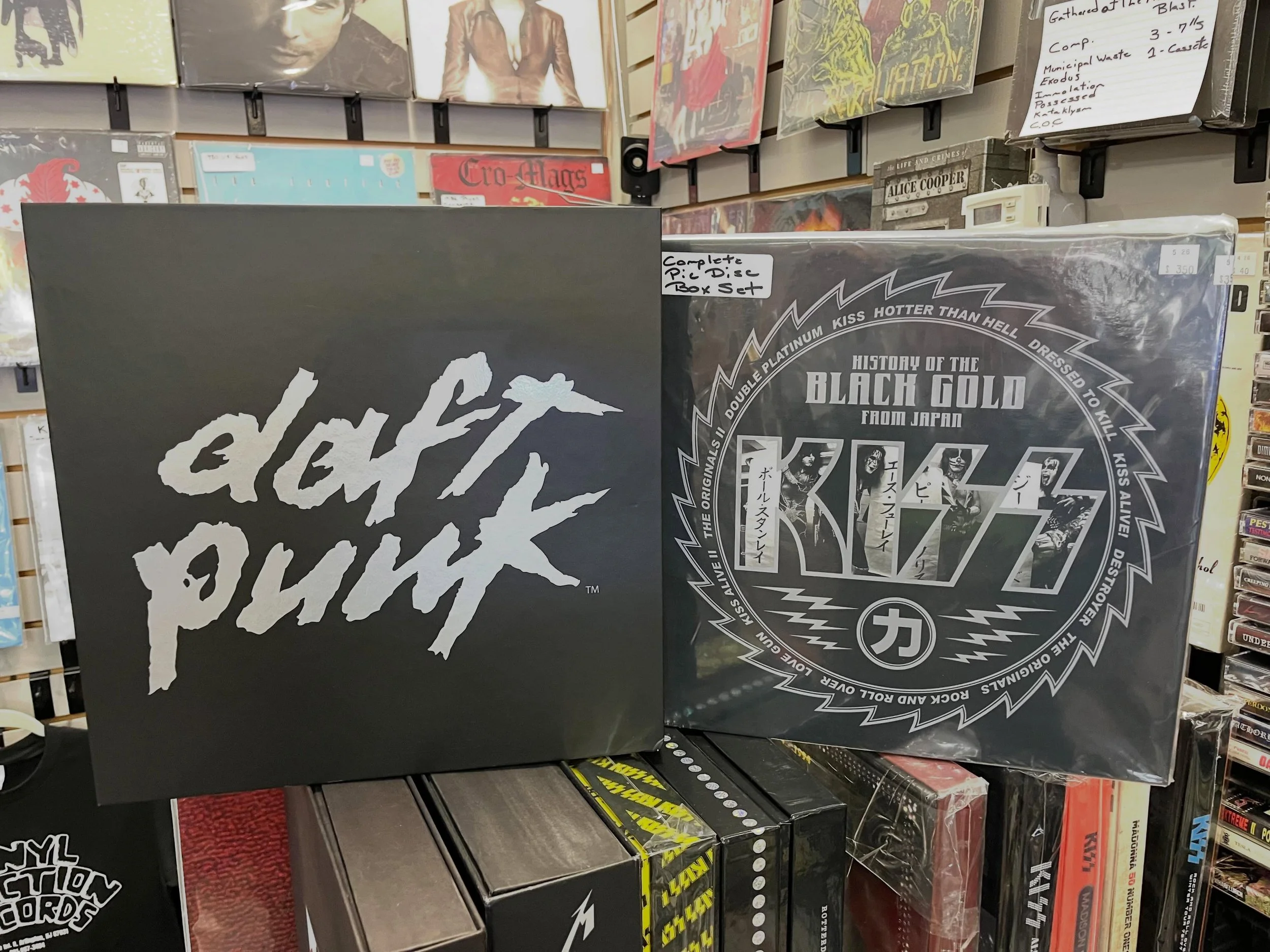 Box sets

new arrivals.

#vinyladdictionrecords