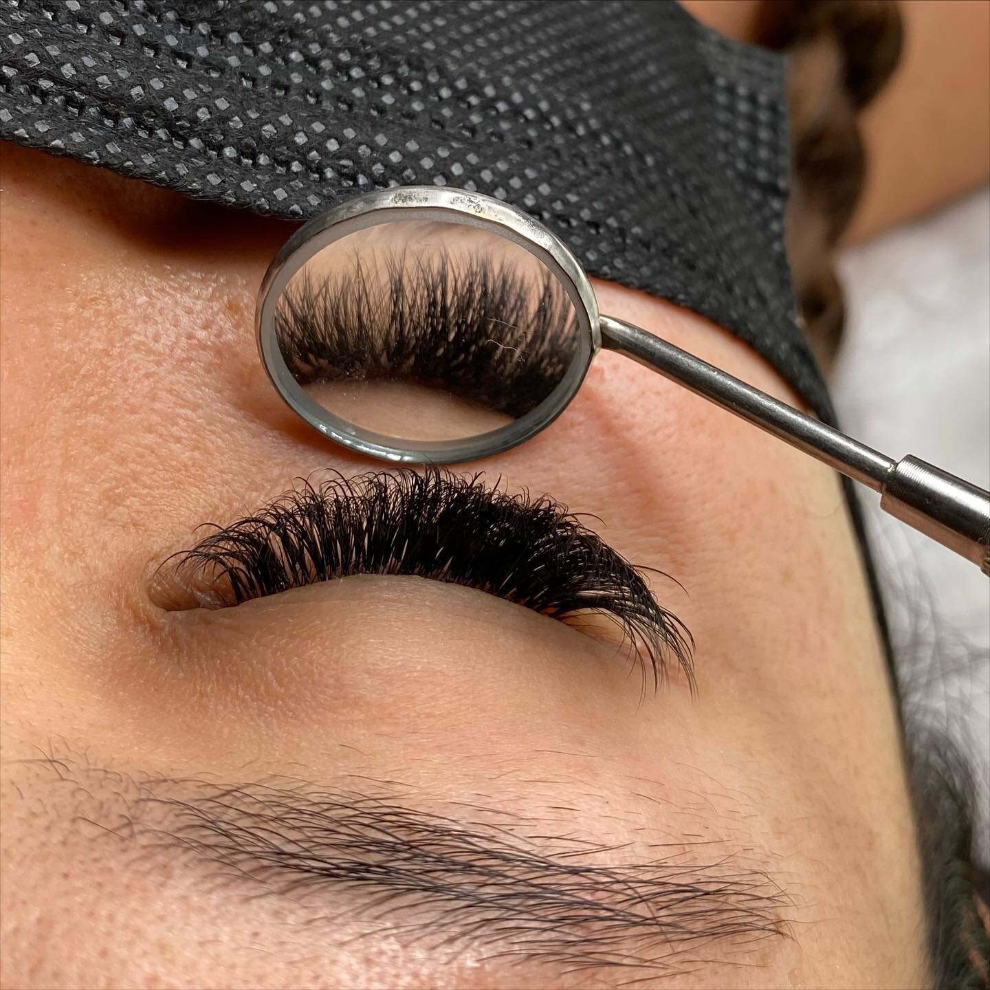Wispy Hybrid, Cat Eye With more density on the outside corners. I love when my clients are specific with the design they want!

#lashesextensions #lashes #lashesfordays #lashesextension #lashesonlashes #volumelashes #lashesonfleek #eyelashextensions 