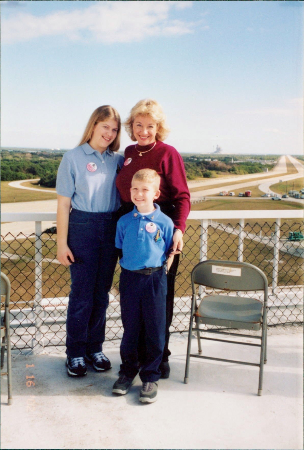 Laura, Matthew and Evelyn on the roof of the launch control center before the launch of STS-107 (Copy)