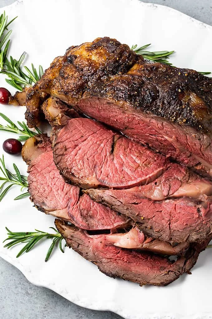 Instructions on How to Cook a Boneless Prime Rib Roast